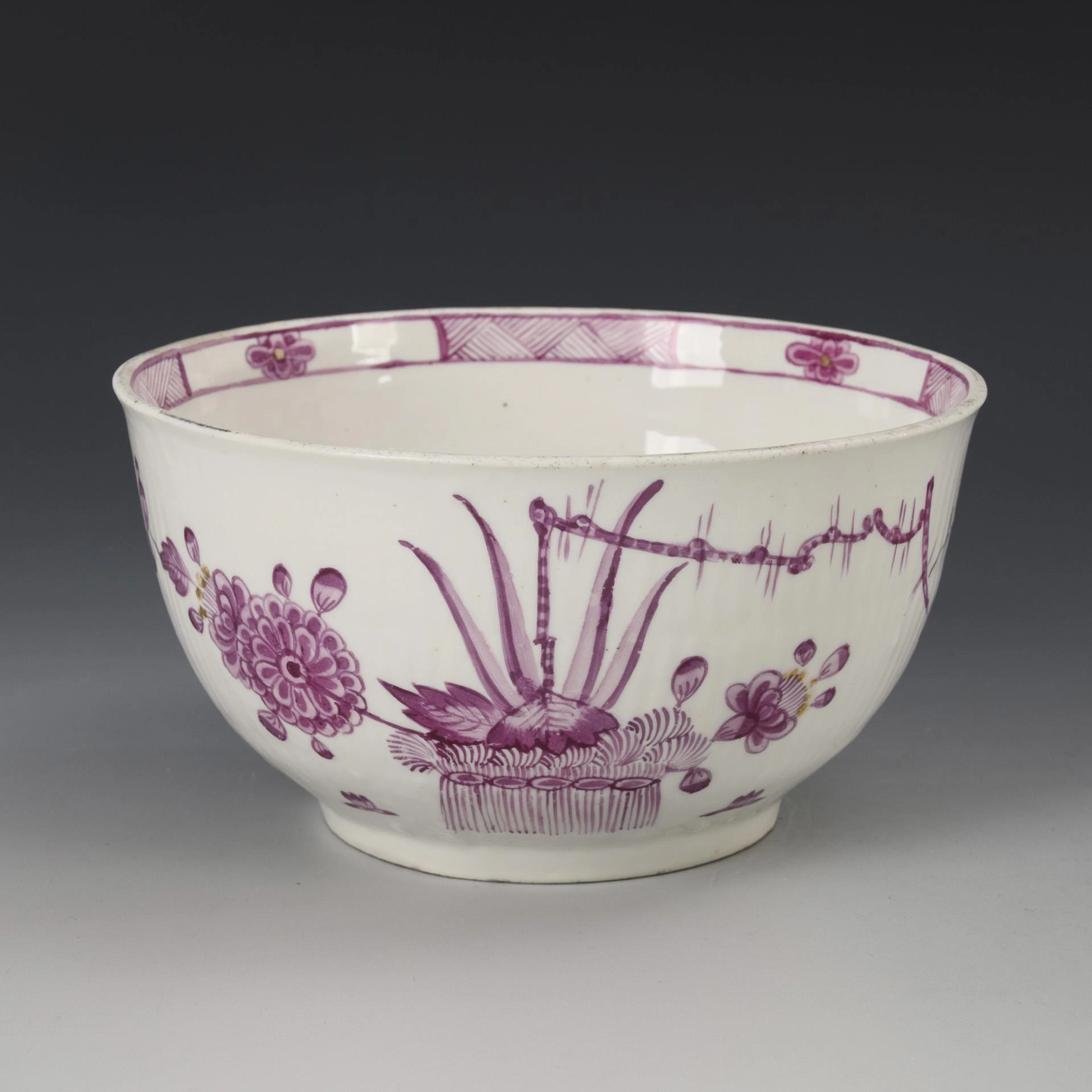 Cumbrin with purple painting. Aelteste Volkstedter. Aelteste Volkstedter