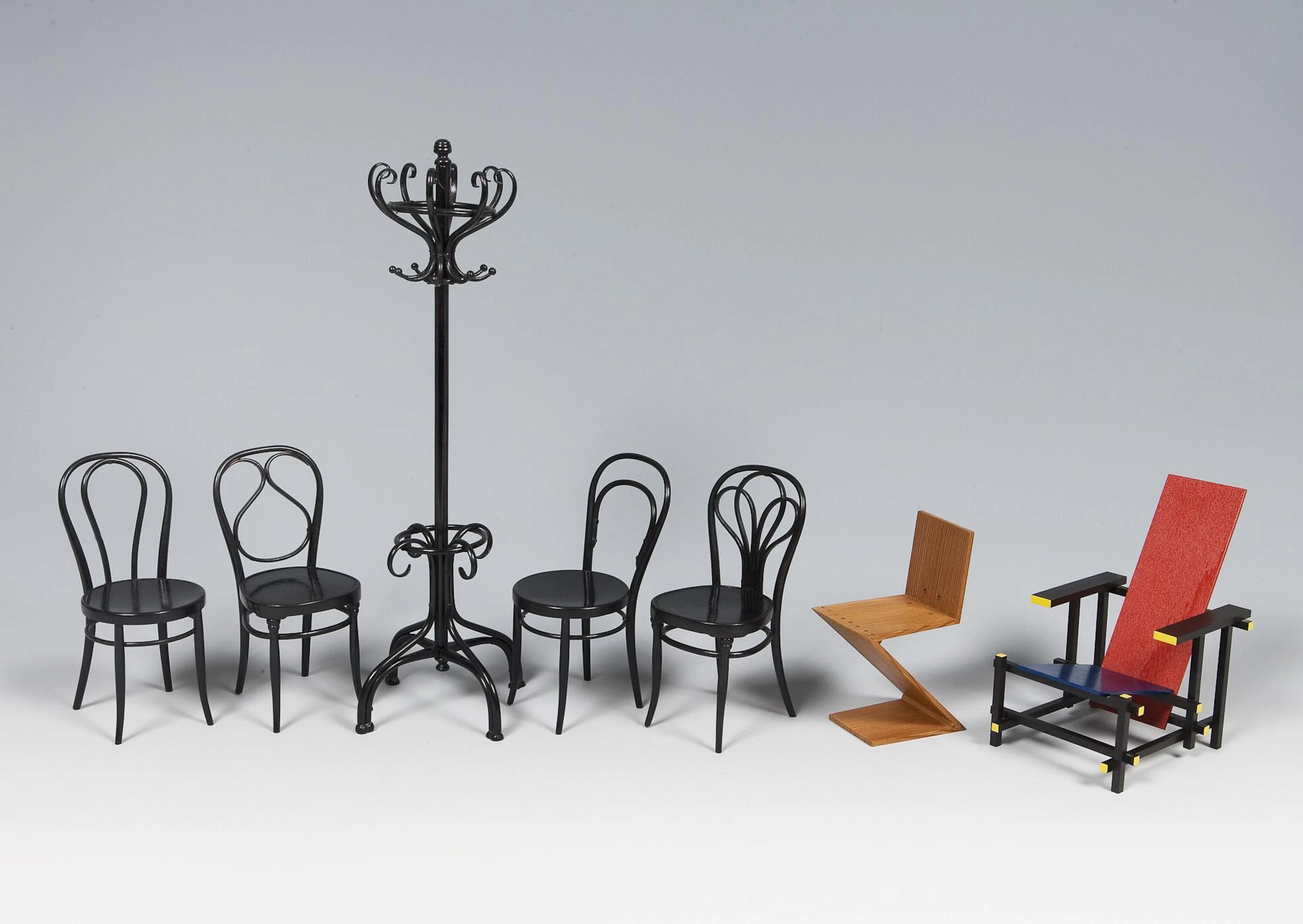 7 miniature design furniture.