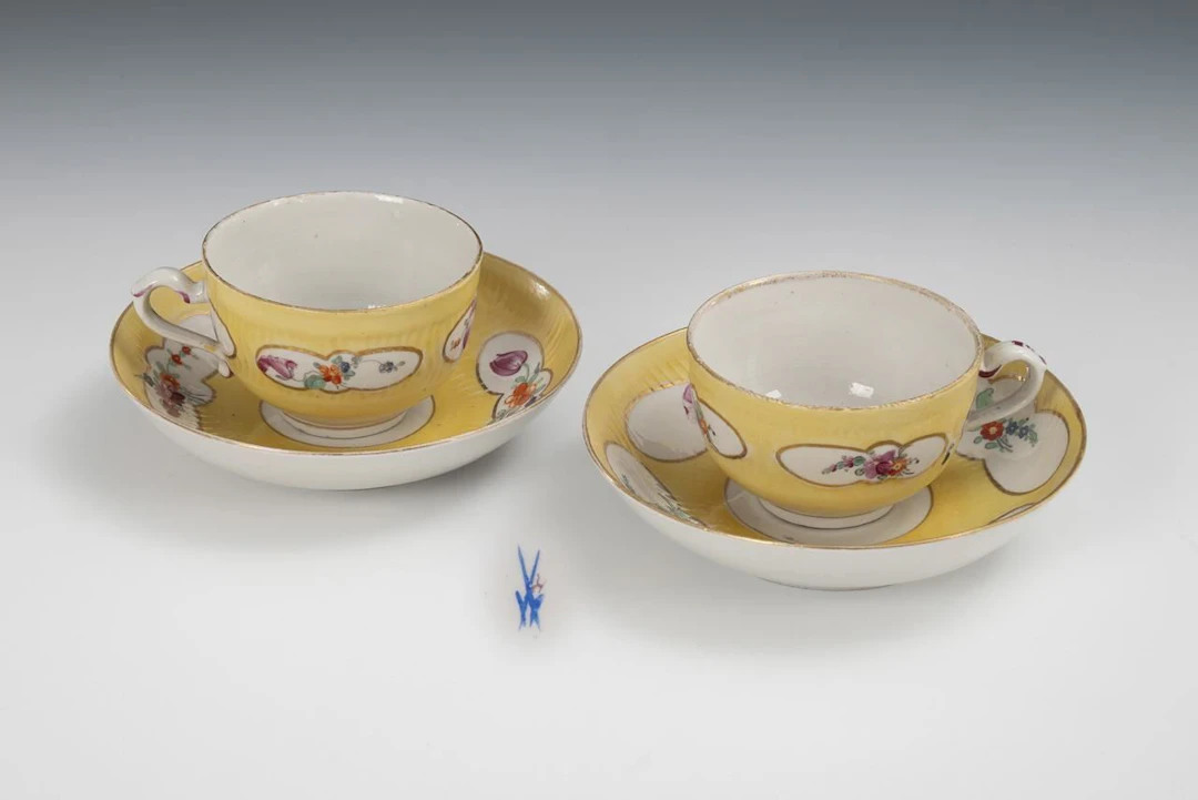 2 Baroque cups. Rauenstein.