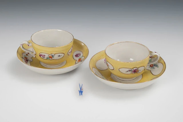2 Baroque cups. Rauenstein.