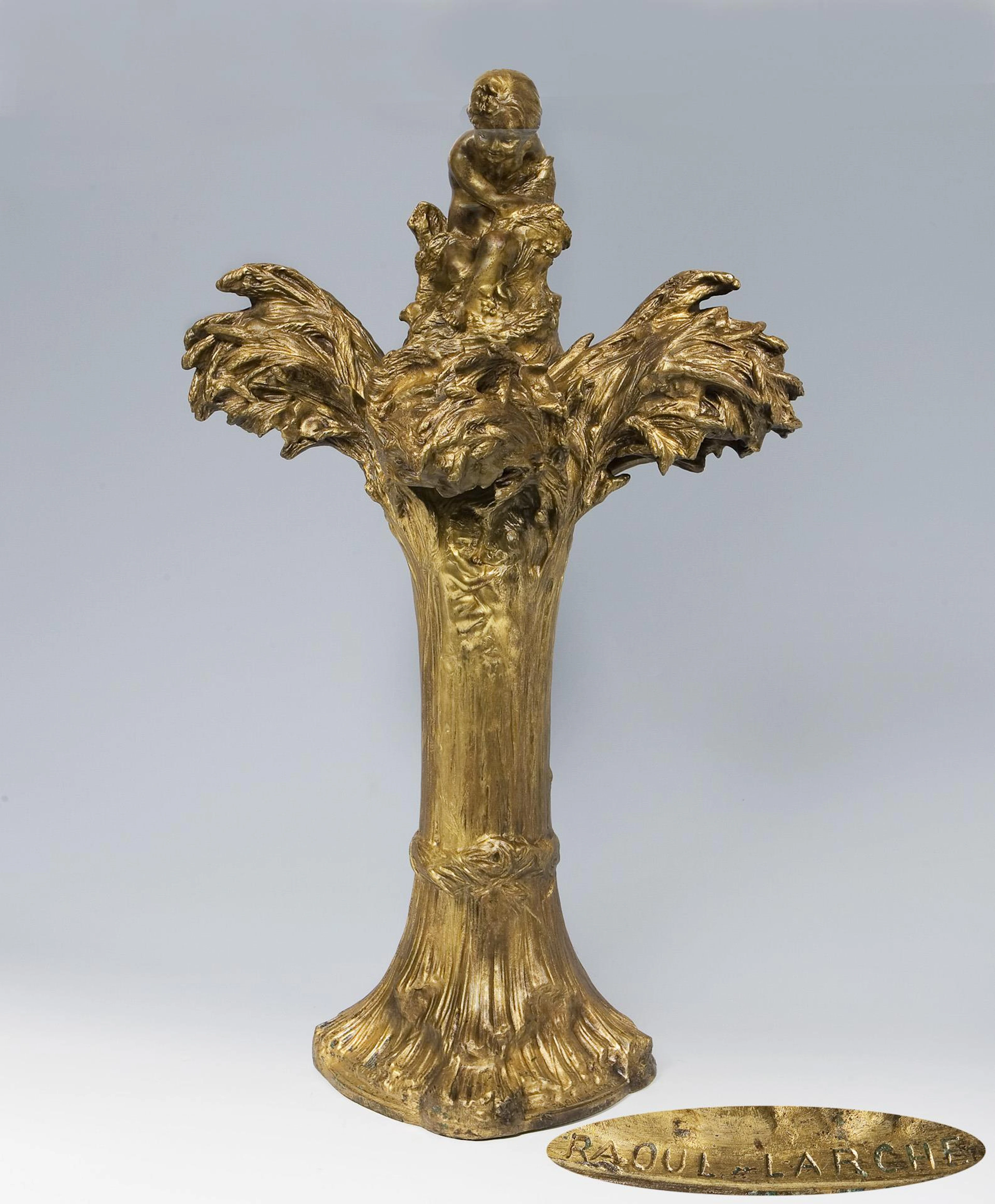 Large table lamp, Raoul Larche: Allegory of summer.