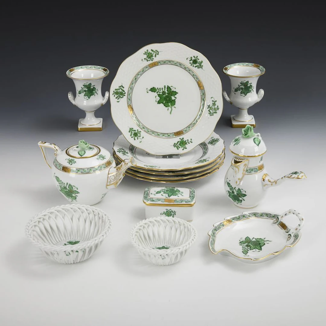 13 pieces "Apponyi Green". Herend.