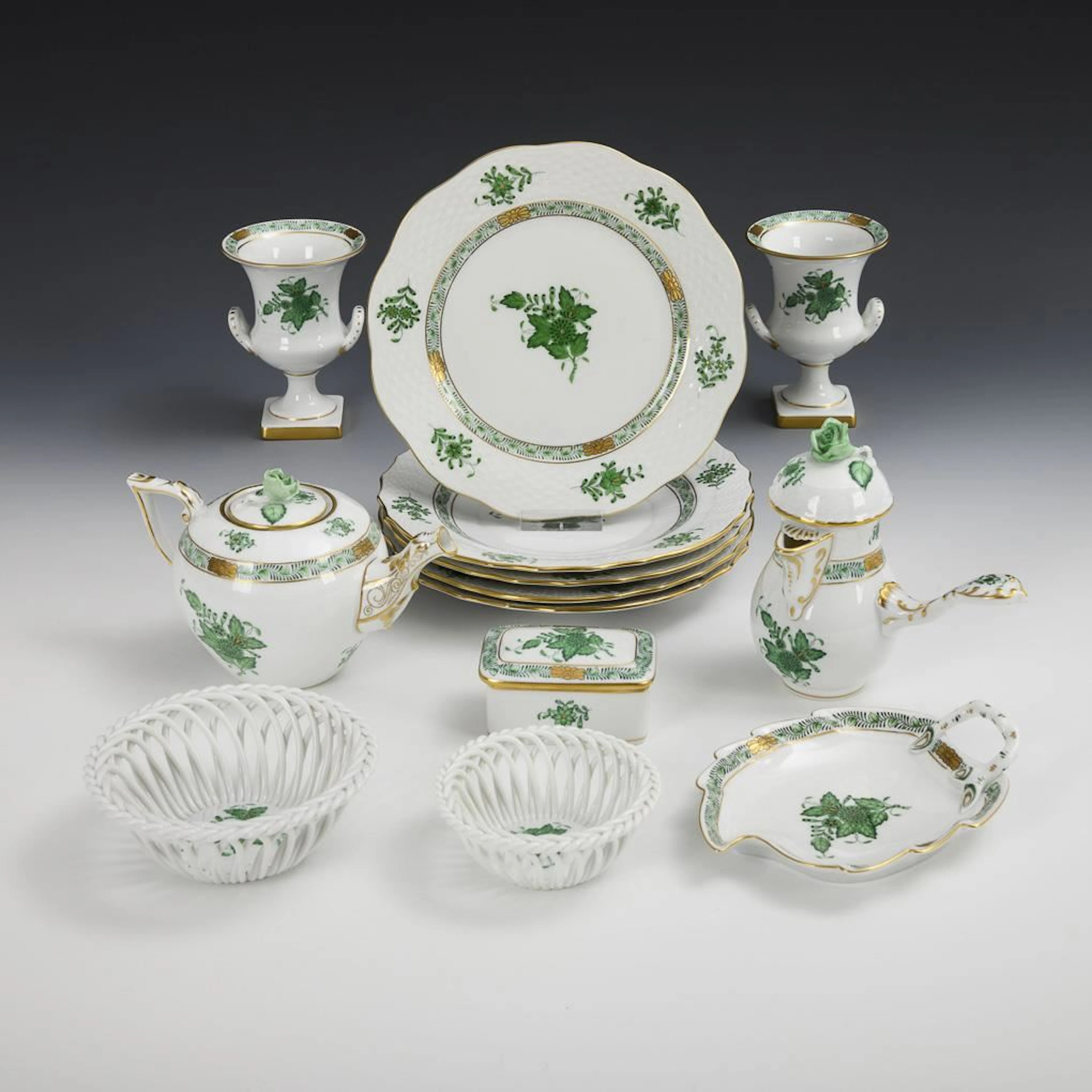 13 pieces "Apponyi Green". Herend.