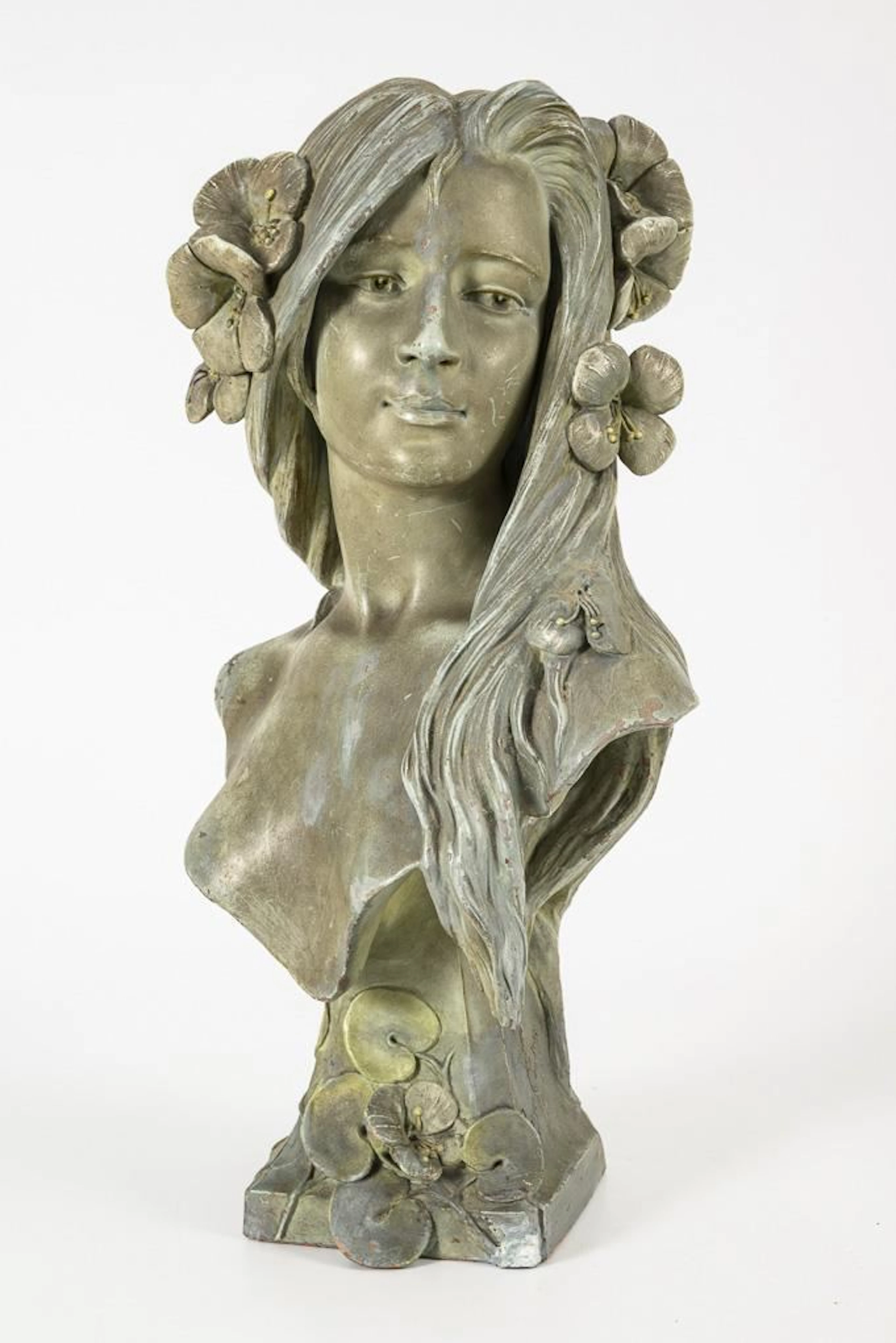 Bust "Les Nénuphars".