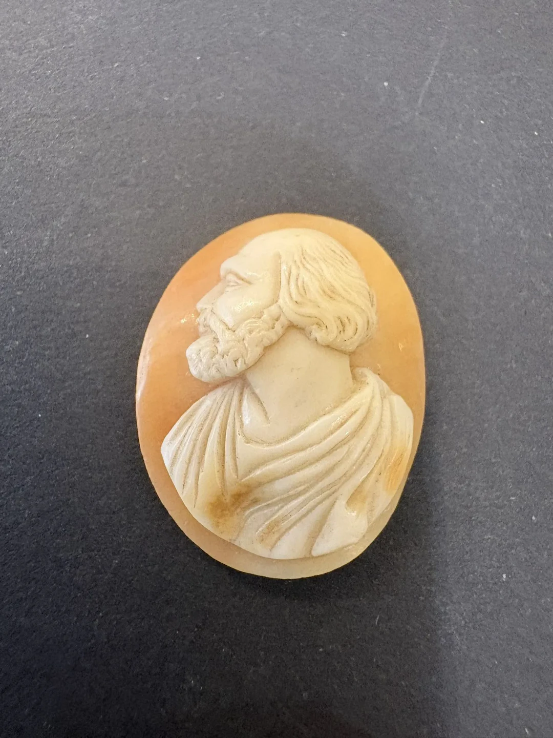 Ancien camée coquille. Dimensions : 2,5 x 2 cm. - Lot 91