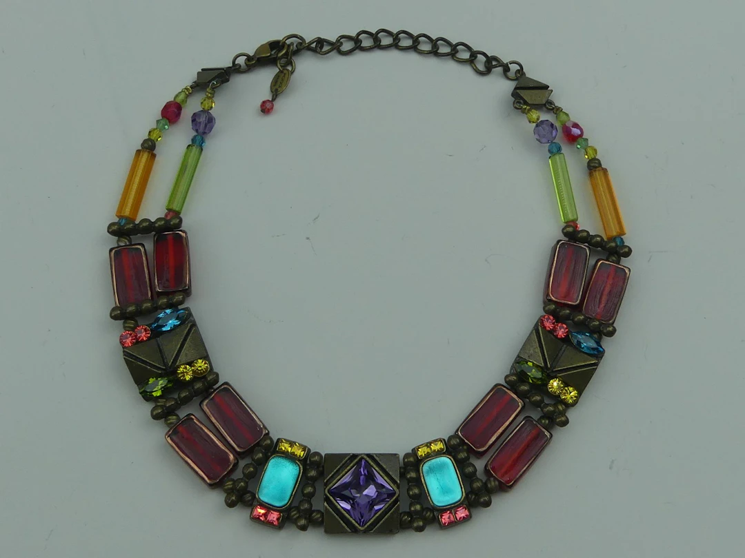 POGGI Paris. Créateur de bijoux à Paris dans le quartier du - Lot 383