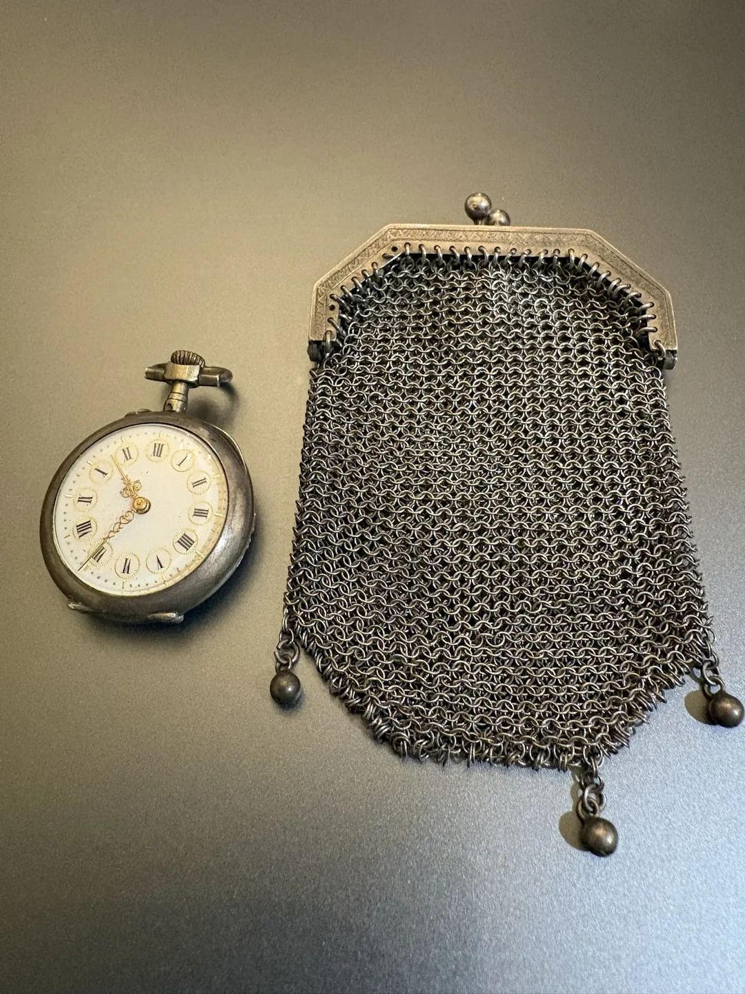 Montre gousset et bourse en argent 800°/°°. Poids brut : 58, - Lot 47