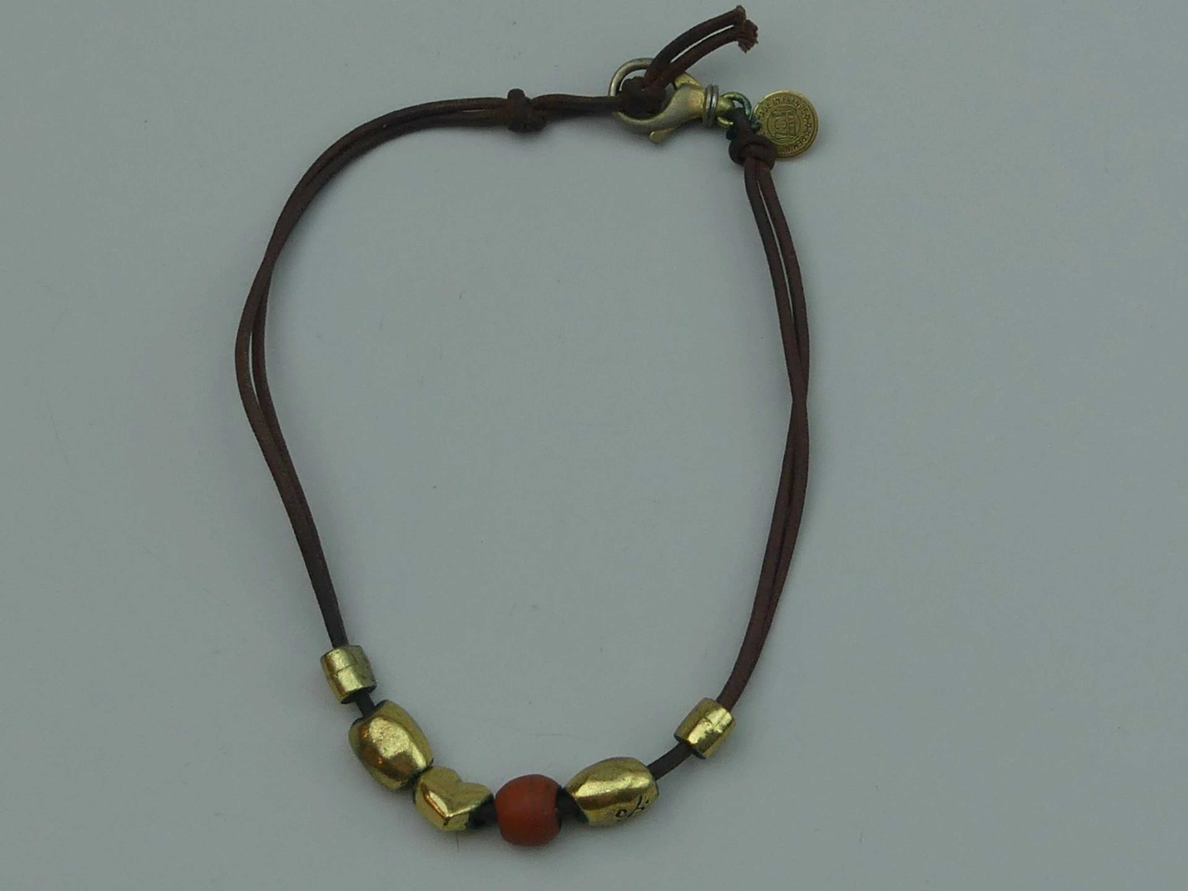 ZOE COSTE REMINISCENCE. Collier à double lanière de cuir ret - Lot 387