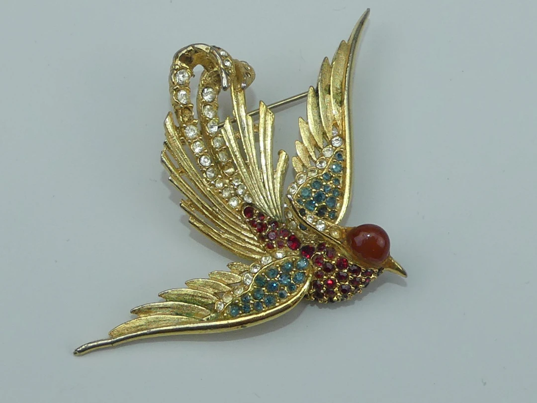 SPHINX. Grande broche vintage oiseau de Paradis ornée de str - Lot 433