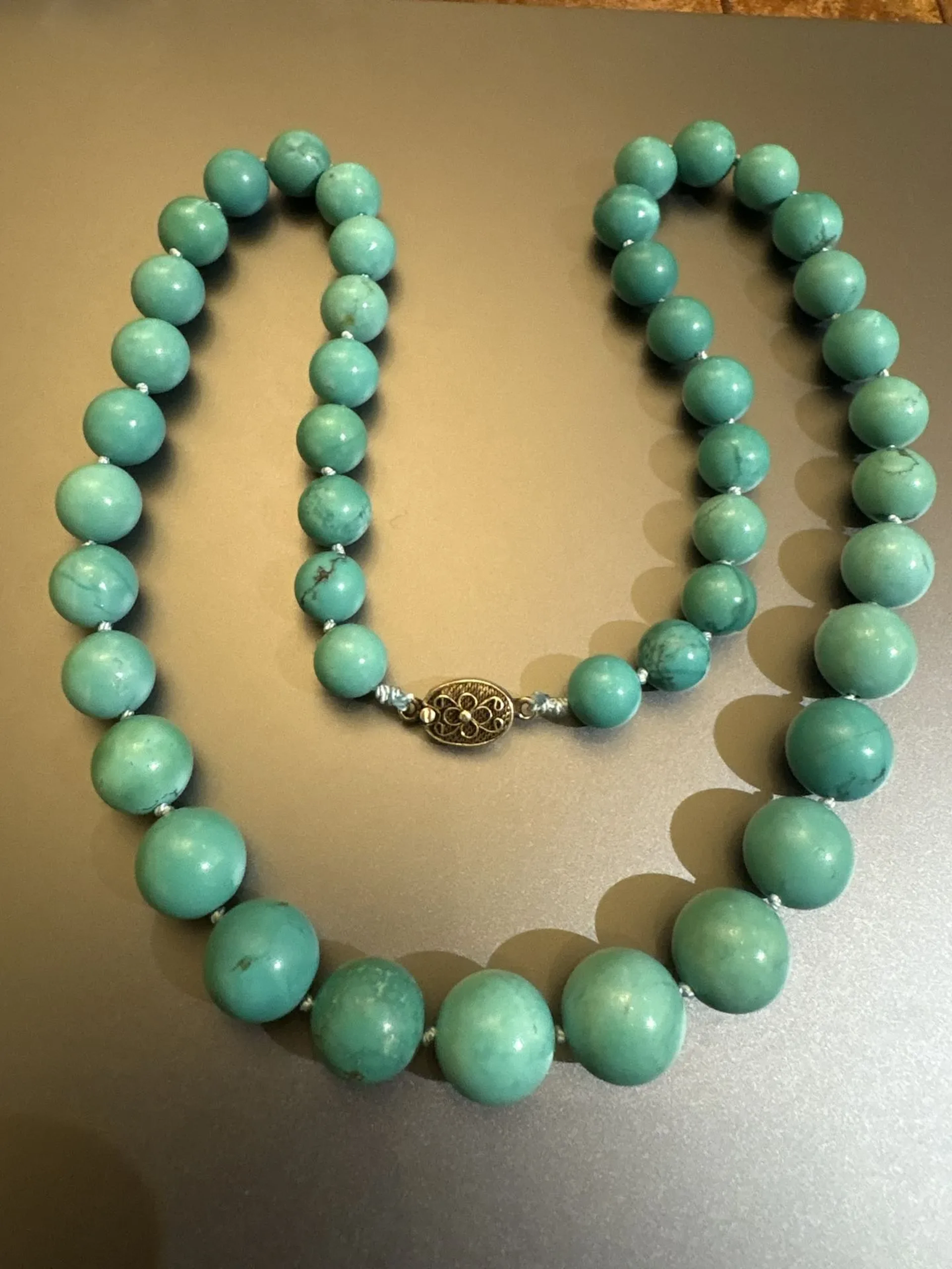 Collier en pierre dure, fermoir argent 800°/°°. Longueur : 6 - Lot 64