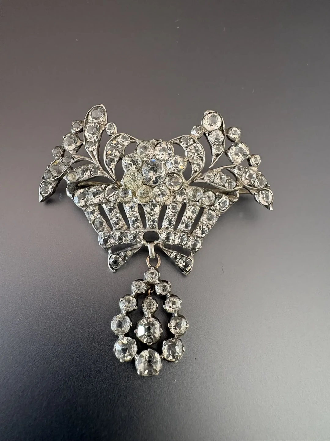Début XIXe siècle. GIARDINETTI. Grande broche Giardinetti en - Lot 137