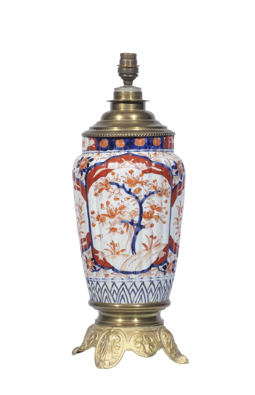 Pied de lampe en bronze doré et vase balustre monté à côtes - Lot 378
