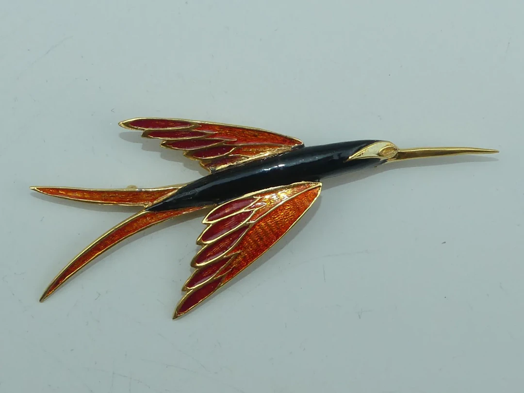 CARVEN. Grande broche colibri émaillée. Numérotée 1256 et si - Lot 389