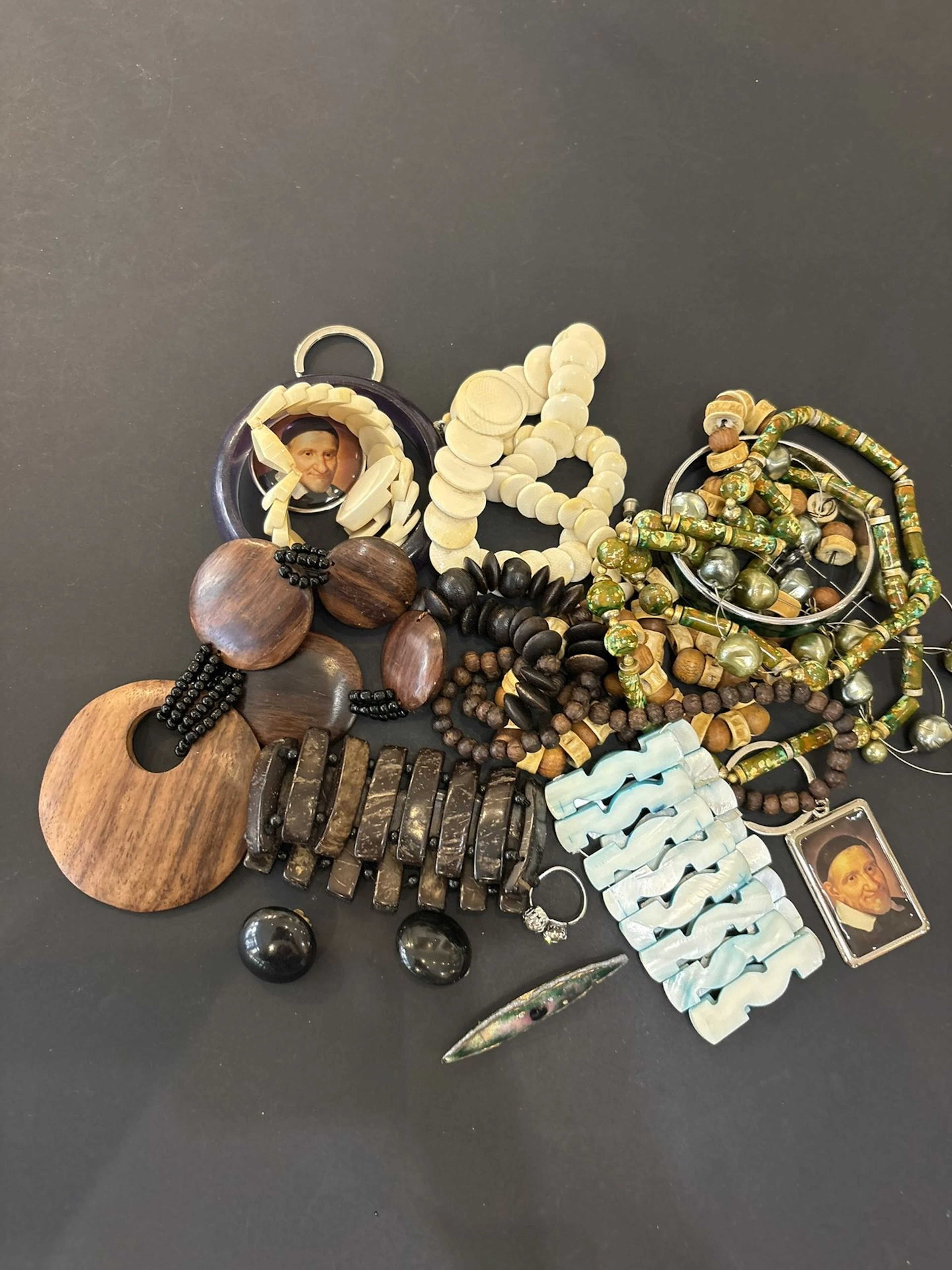 Lot bijoux fantaisie. Accidents. - Lot 101