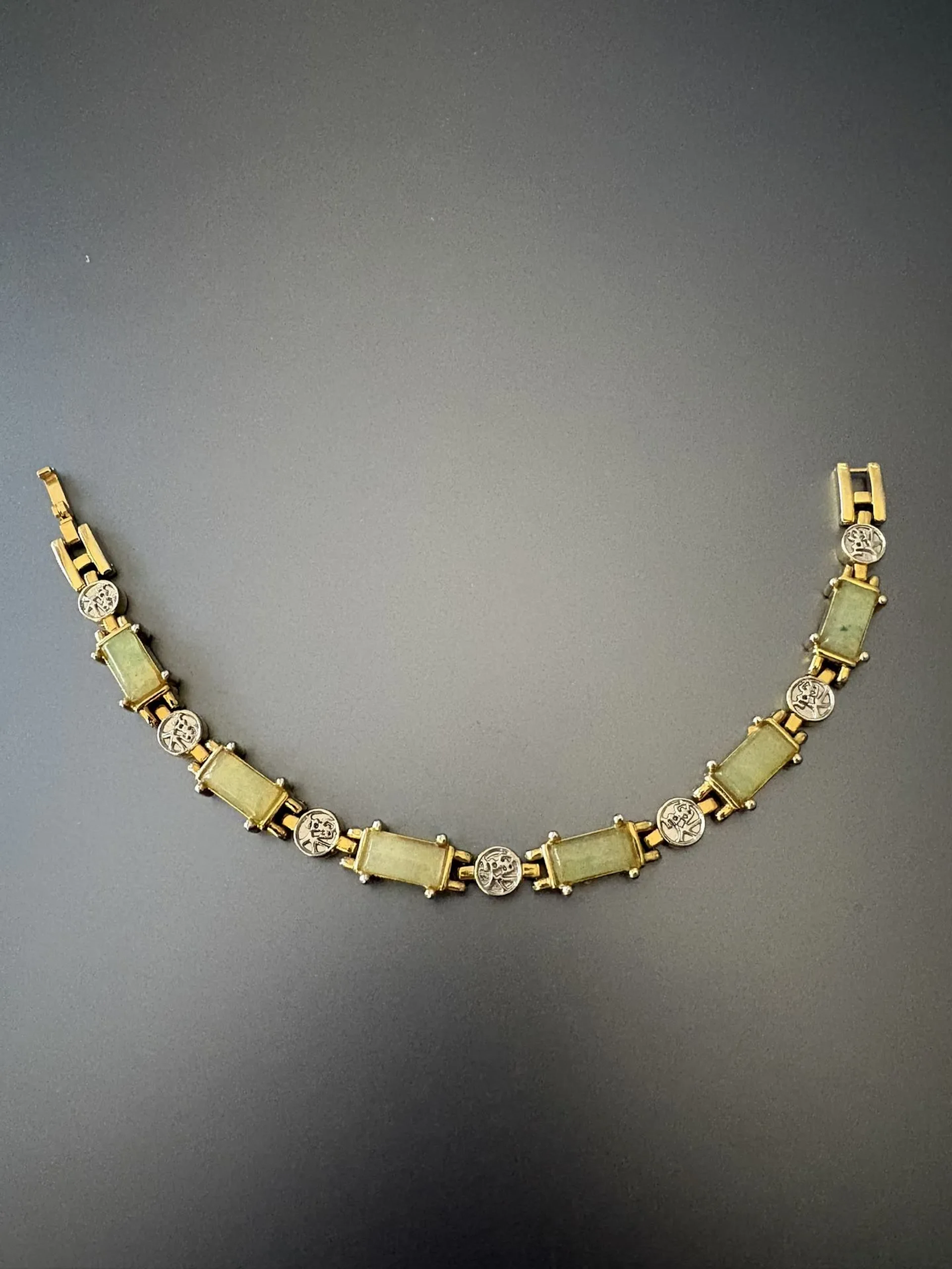 Bracelet et bague en métal et jade. Taille bague : 53 . Long - Lot 258