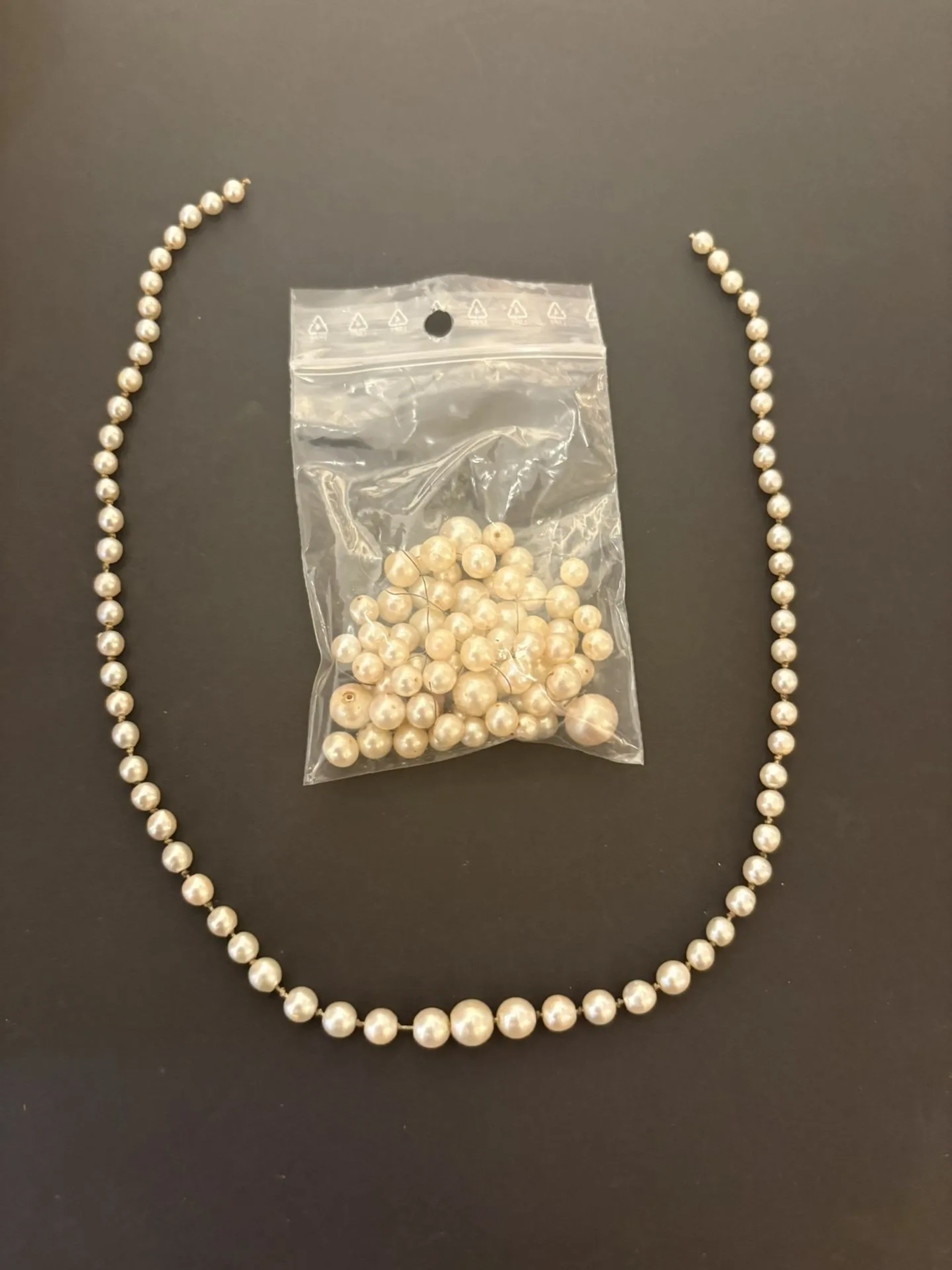 Rang de 67 perles de culture ou fines non testées diamètre 4 - Lot 154