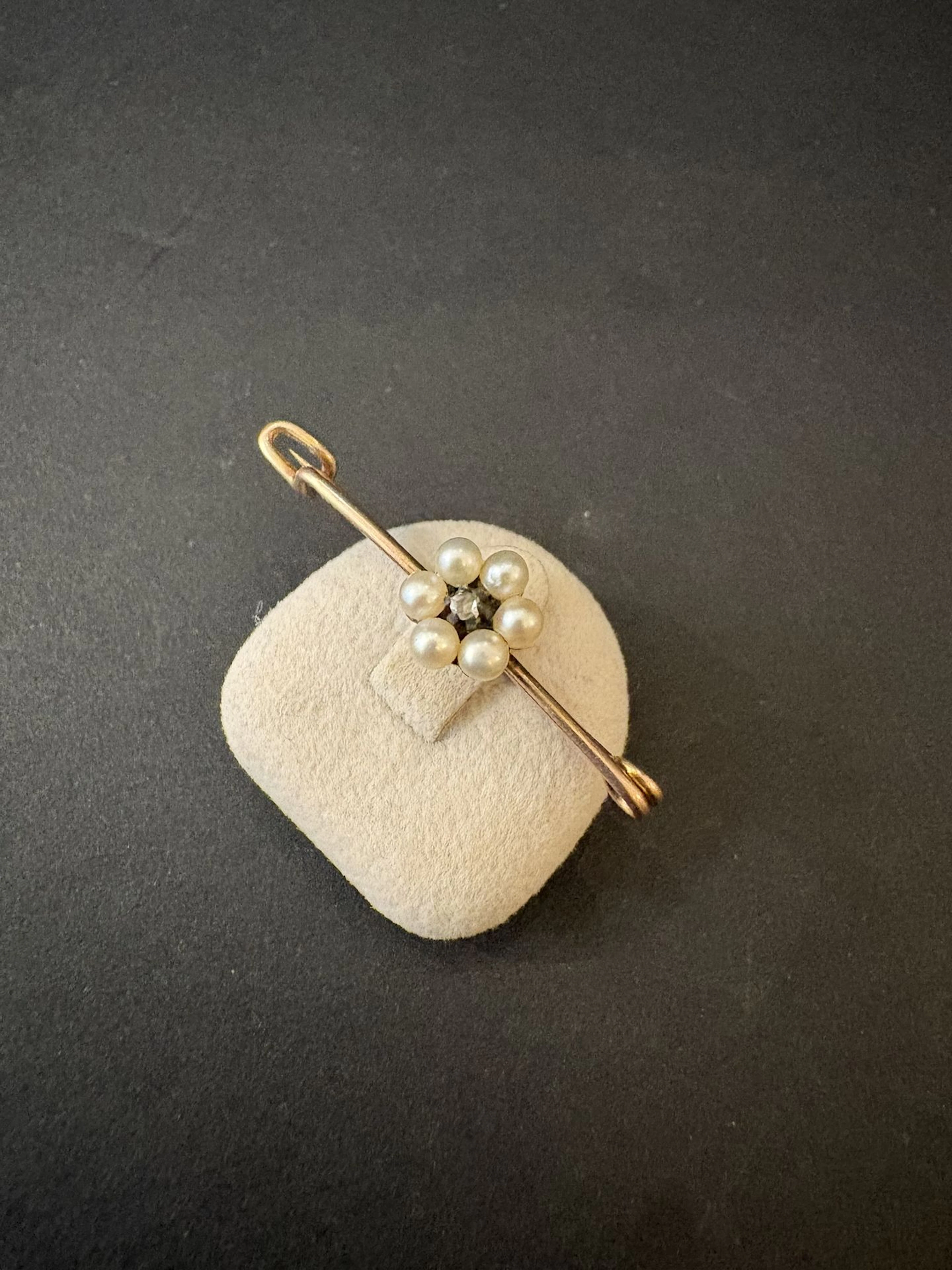 Broche barrette en or 750°/°°, perles probablement fines non - Lot 17