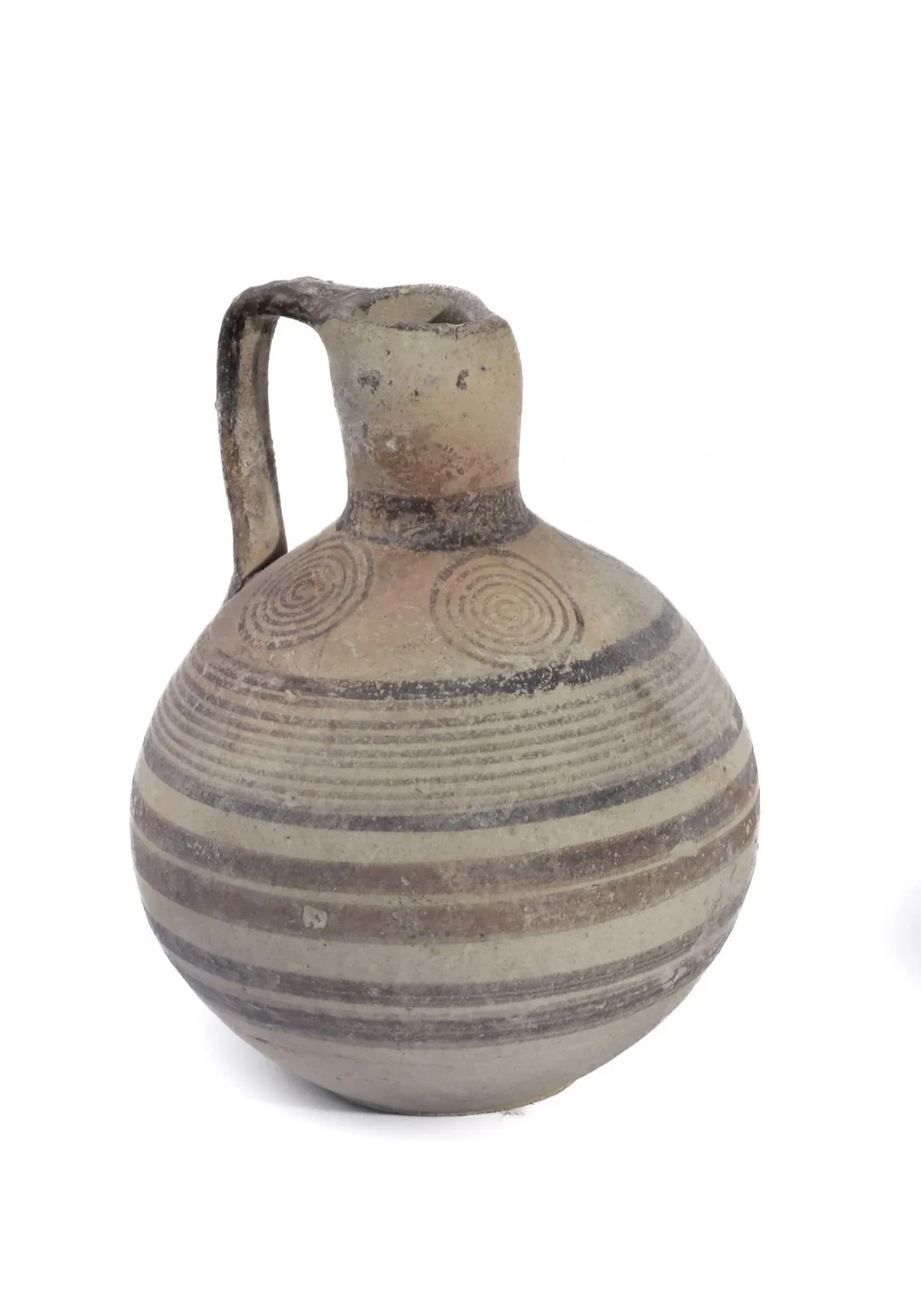 Pichet à anse à panse globulaire à motifs géométriques cercl - Lot 325
