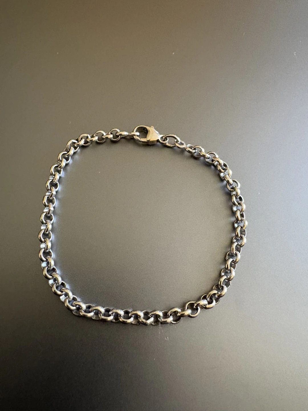 Bracelet en argent 925°/°° . Longueur : 18 cm. Poids : 6,0 g - Lot 128