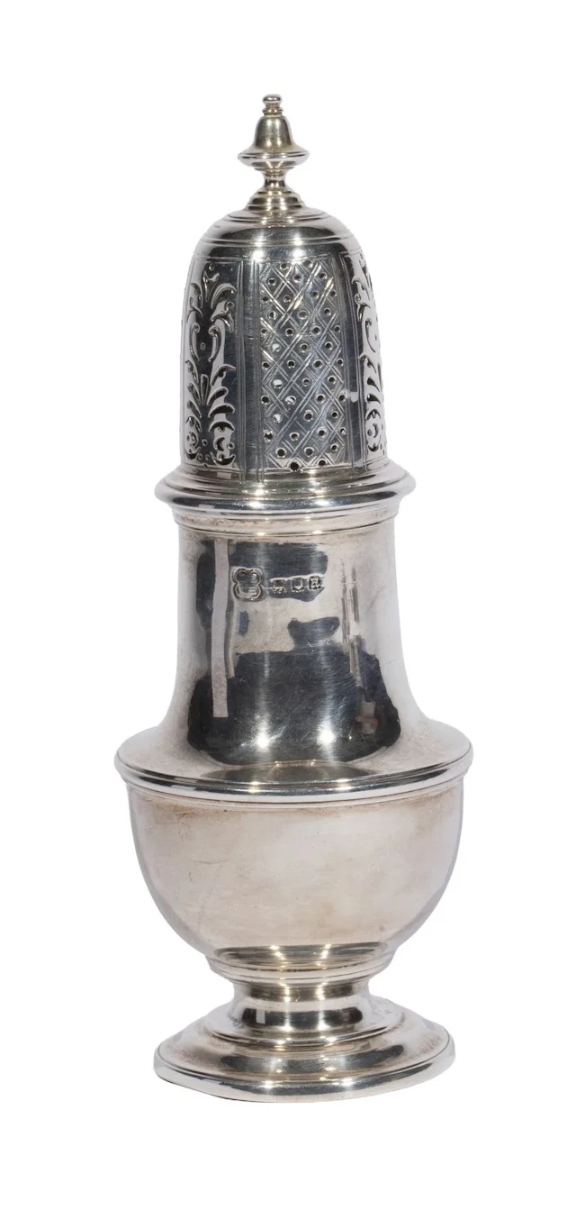 Saupoudreuse en argent anglais 925°/°° de forme balustre sur - Lot 216