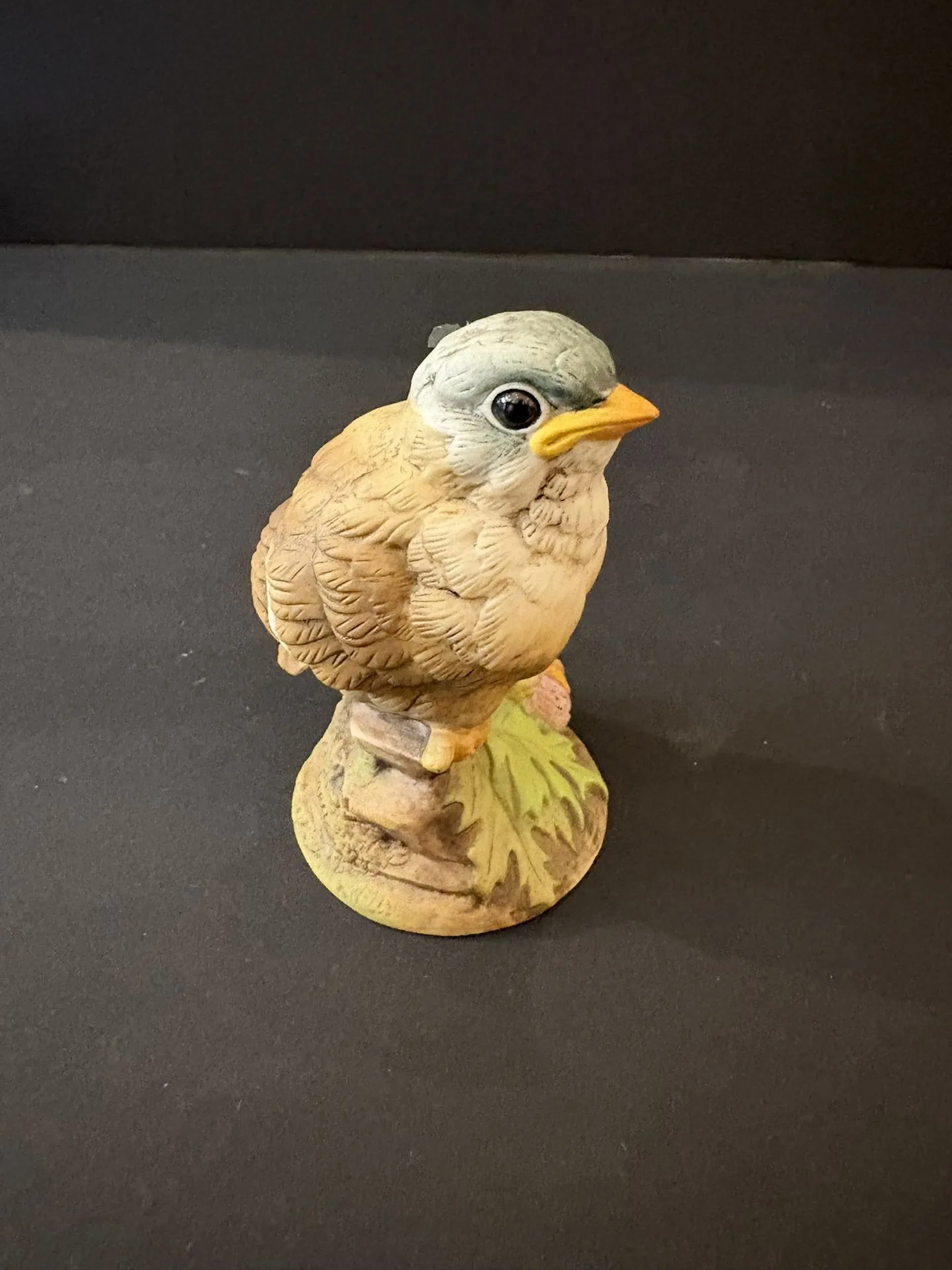 KOWA (JAPON). Chardonneret jaune (collection Akita) en porce - Lot 326