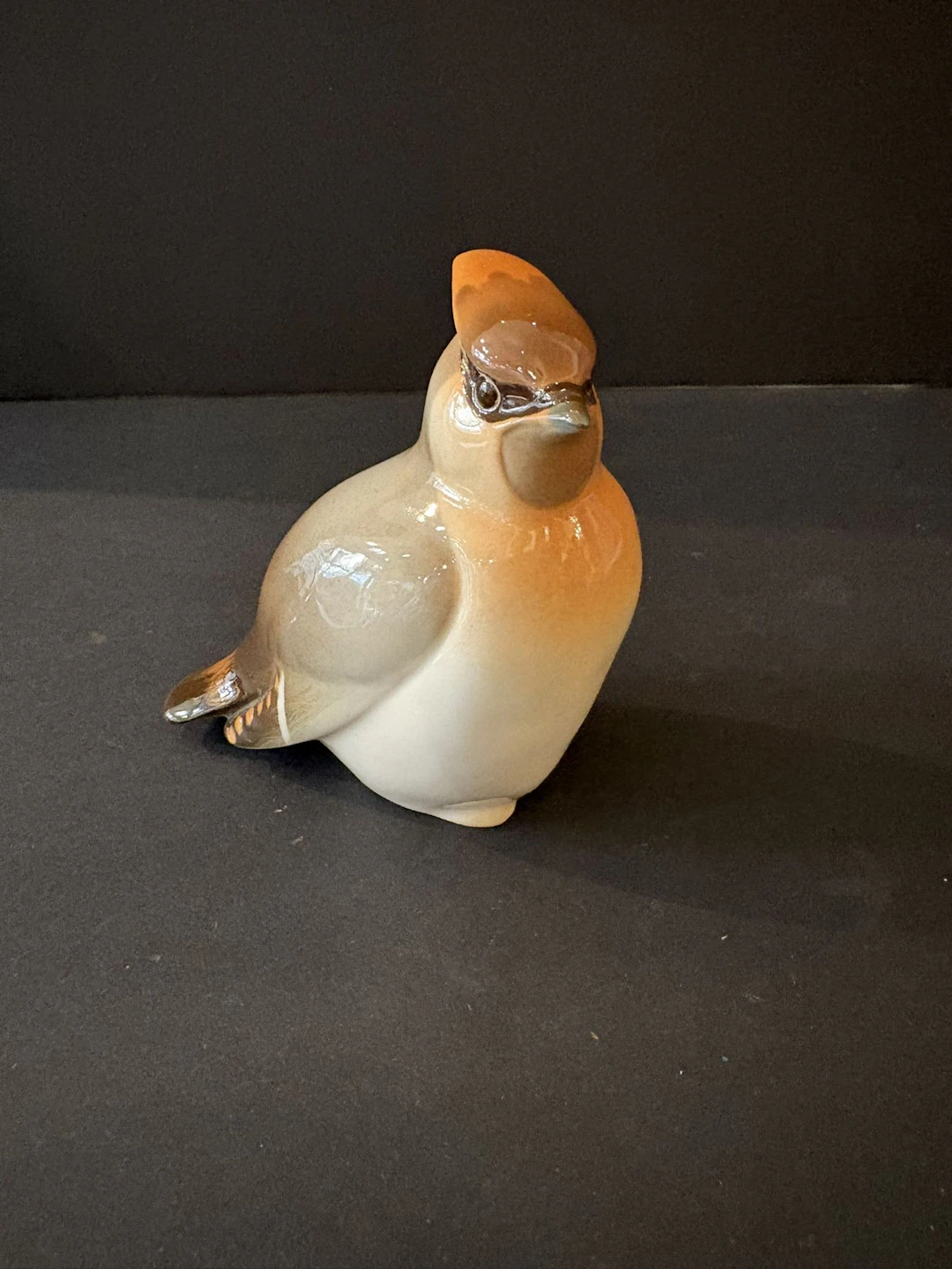 PORCELAINE DE LOMONOSSOV. Jaseur. - Lot 327