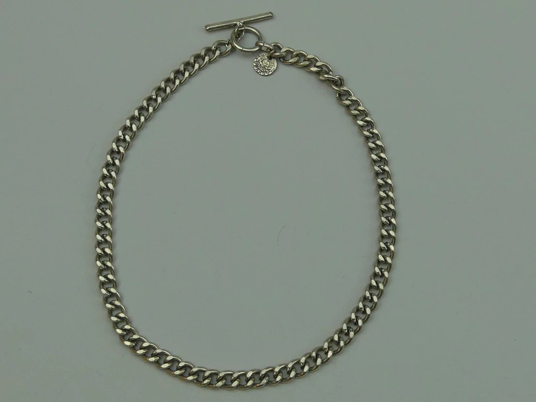 SCOOTER. Collier style chaîne de montre. Signé sur plaque. - Lot 464