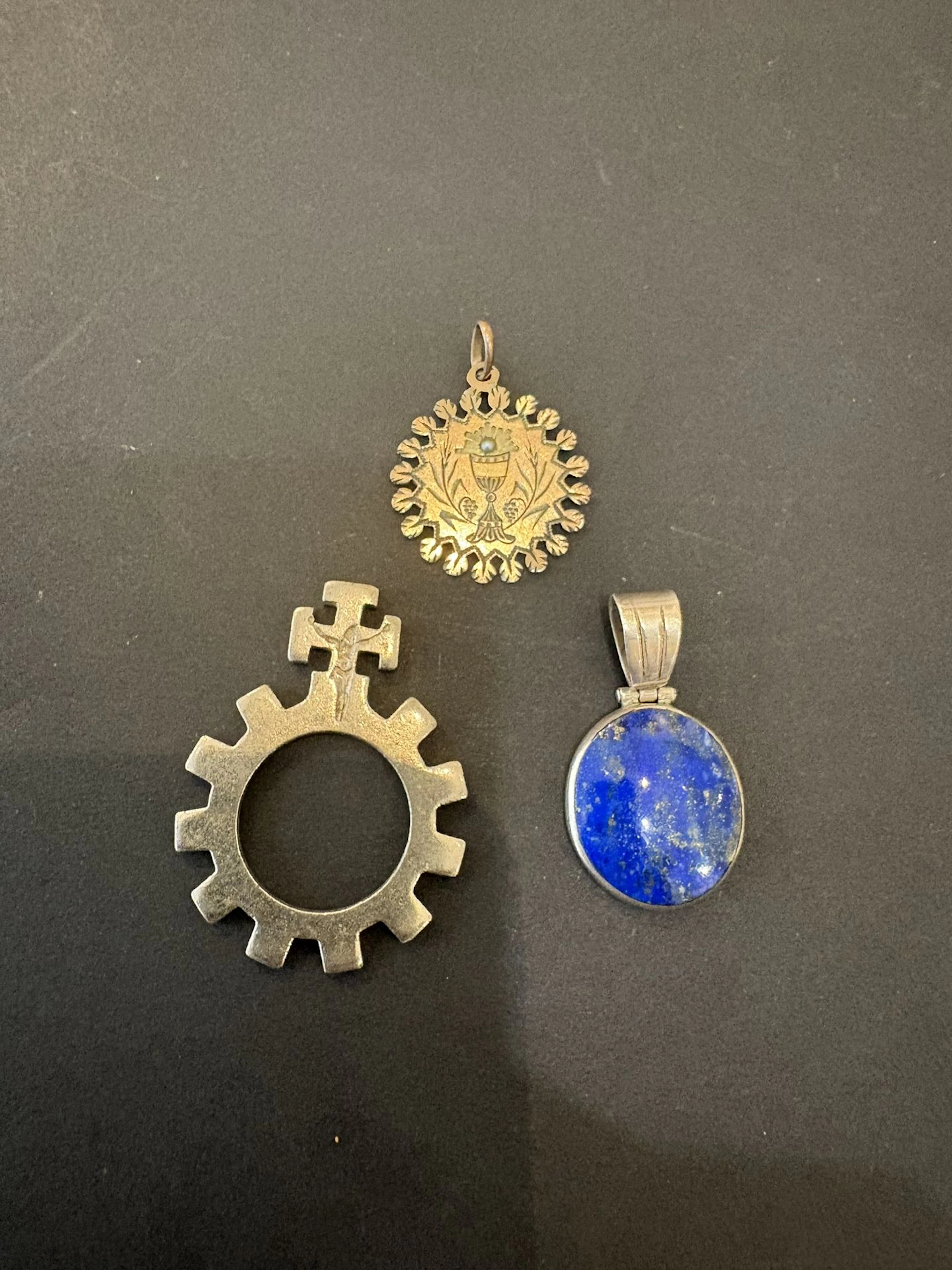 Pendentif argent 925°/°° et lapis-lazuli, médaille argent 80 - Lot 96