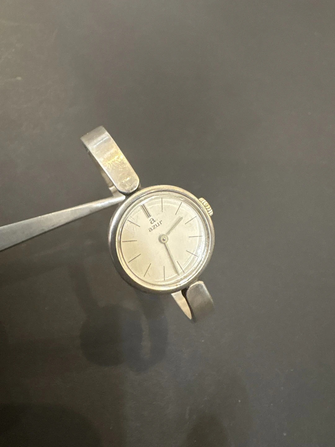Azur. Montre vintage pour dame en argent. Index bâton, mouve - Lot 106