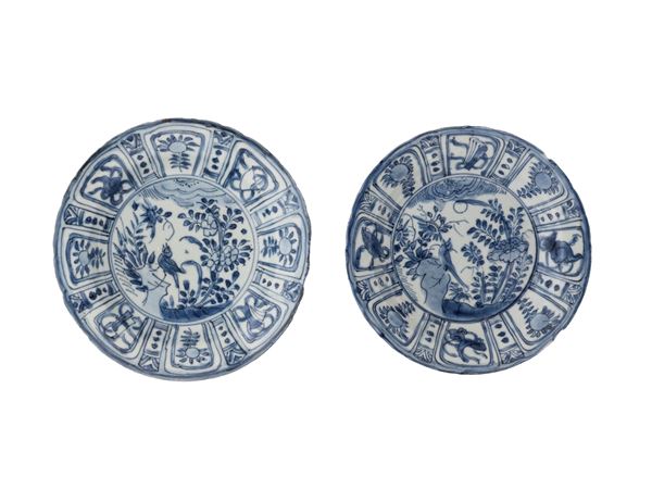 TWO BLUE AND WHITE PORCELAIN 'KRAAK' DISHES, China, Ming dynasty