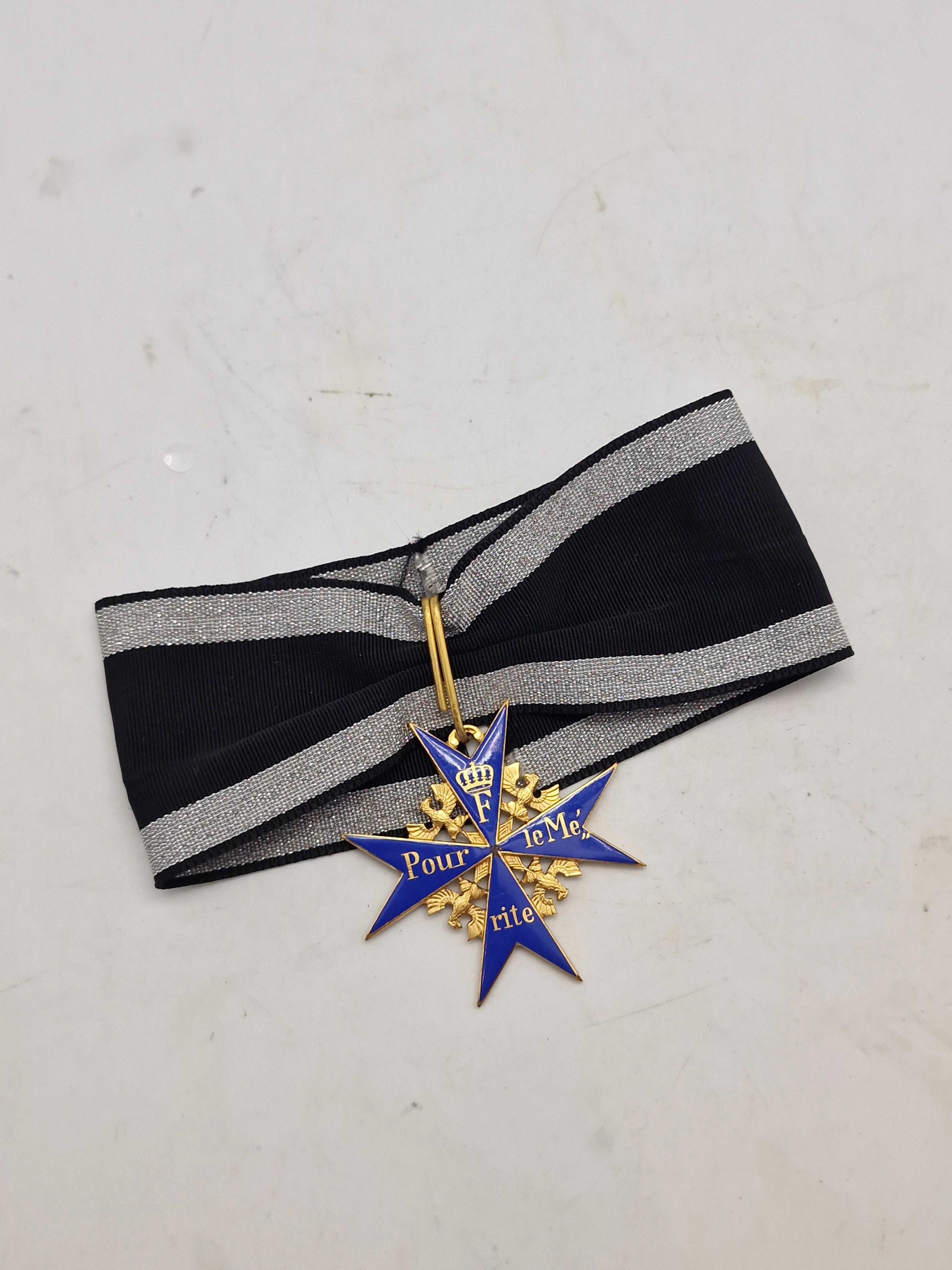 Pour le Mérite, Exhibition Example by Steinhauer & Lück