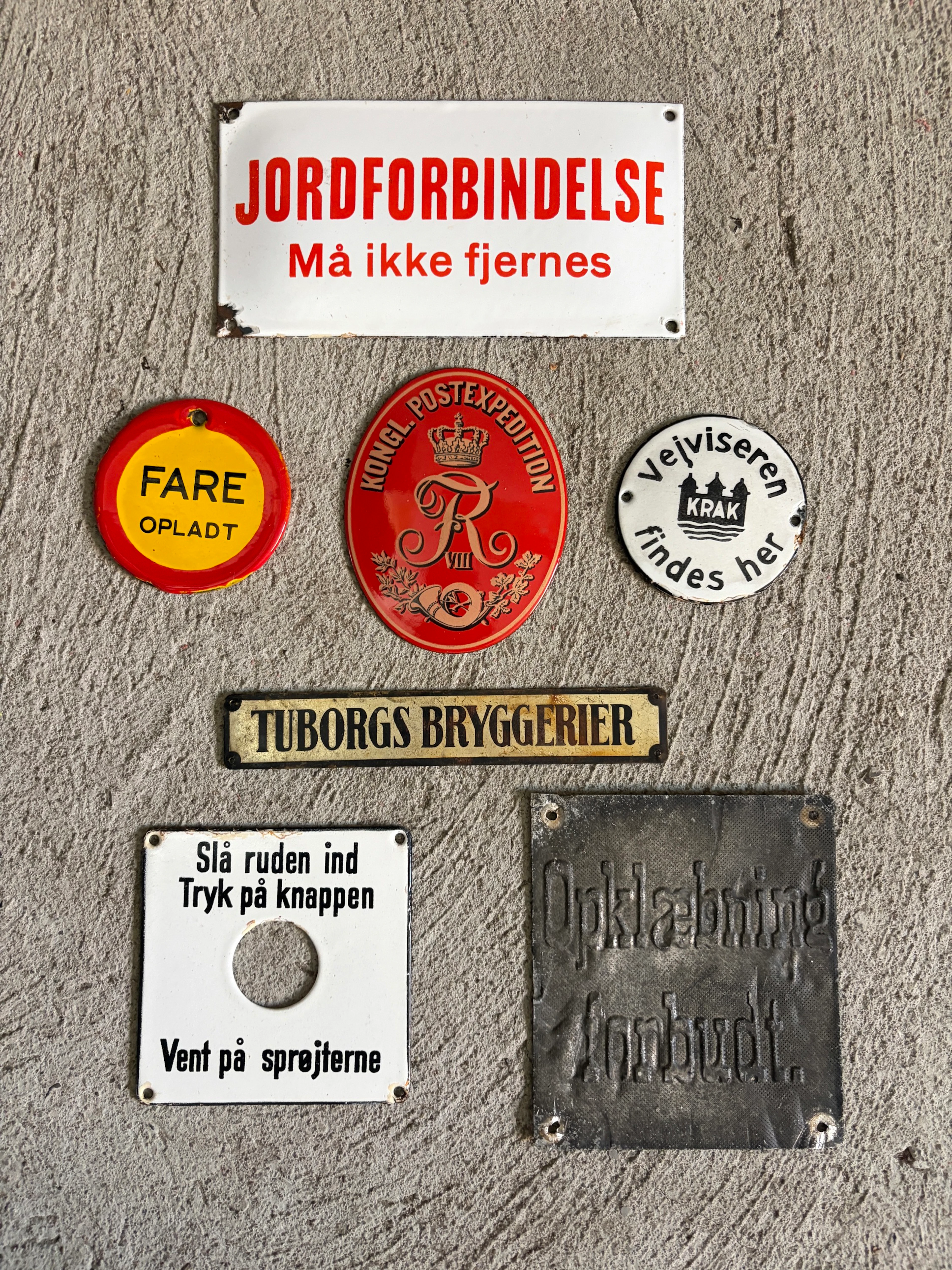 Diverse skilte (7 stk.)