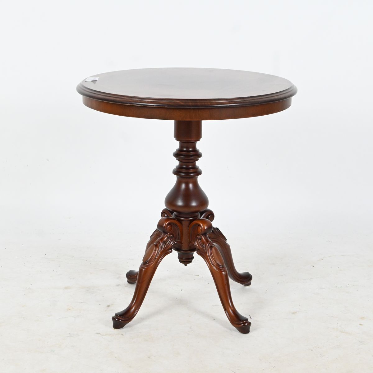 Runt pelarbord, Mahogny, rokokostil