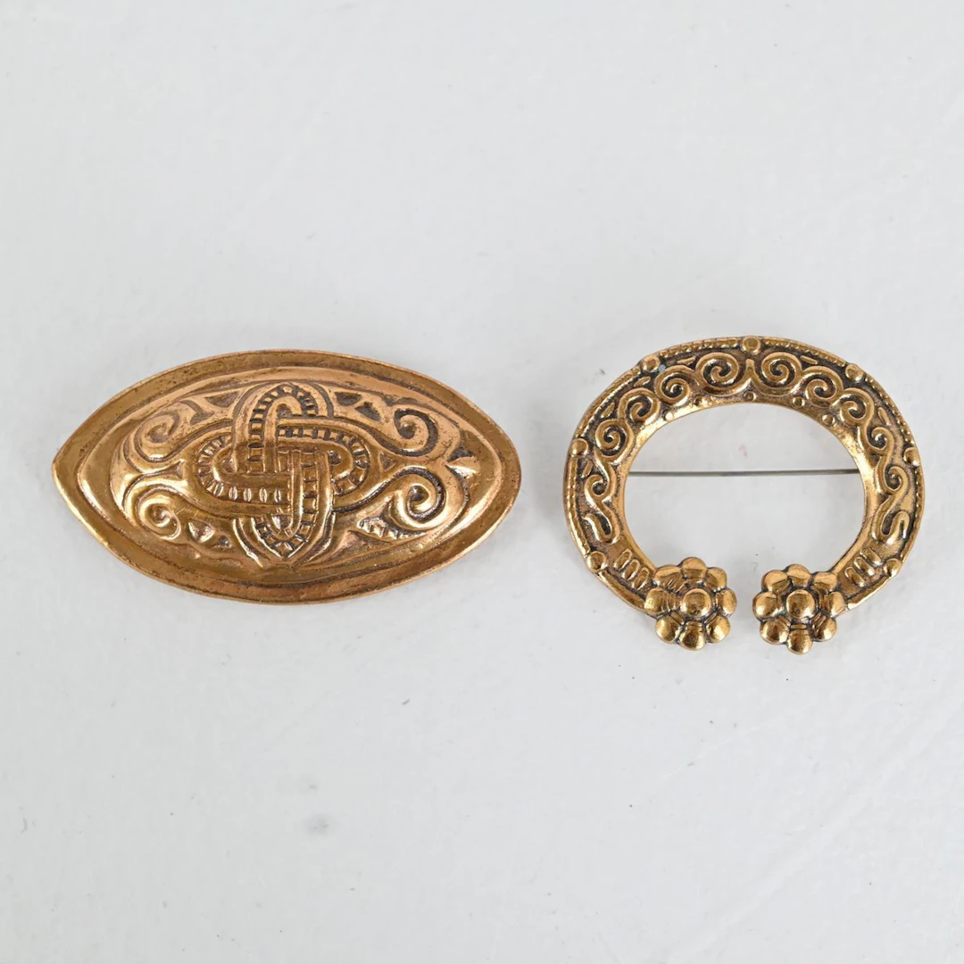 Kalevala, Brosch, 2 st, Brons, Finland