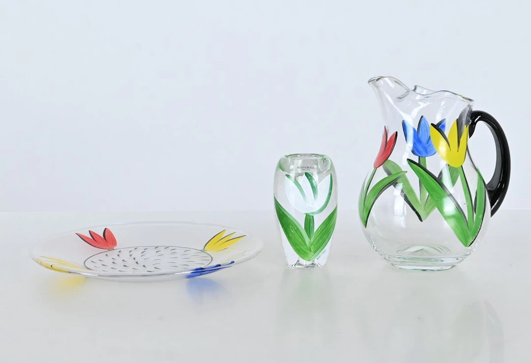 Ulrica Hydman Vallien, 3 delar "Tulipa", Kosta Boda