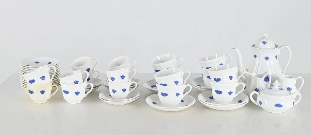 Servisdelar "Blå blom", te och kaffe, Gustavsberg och Rörstrand