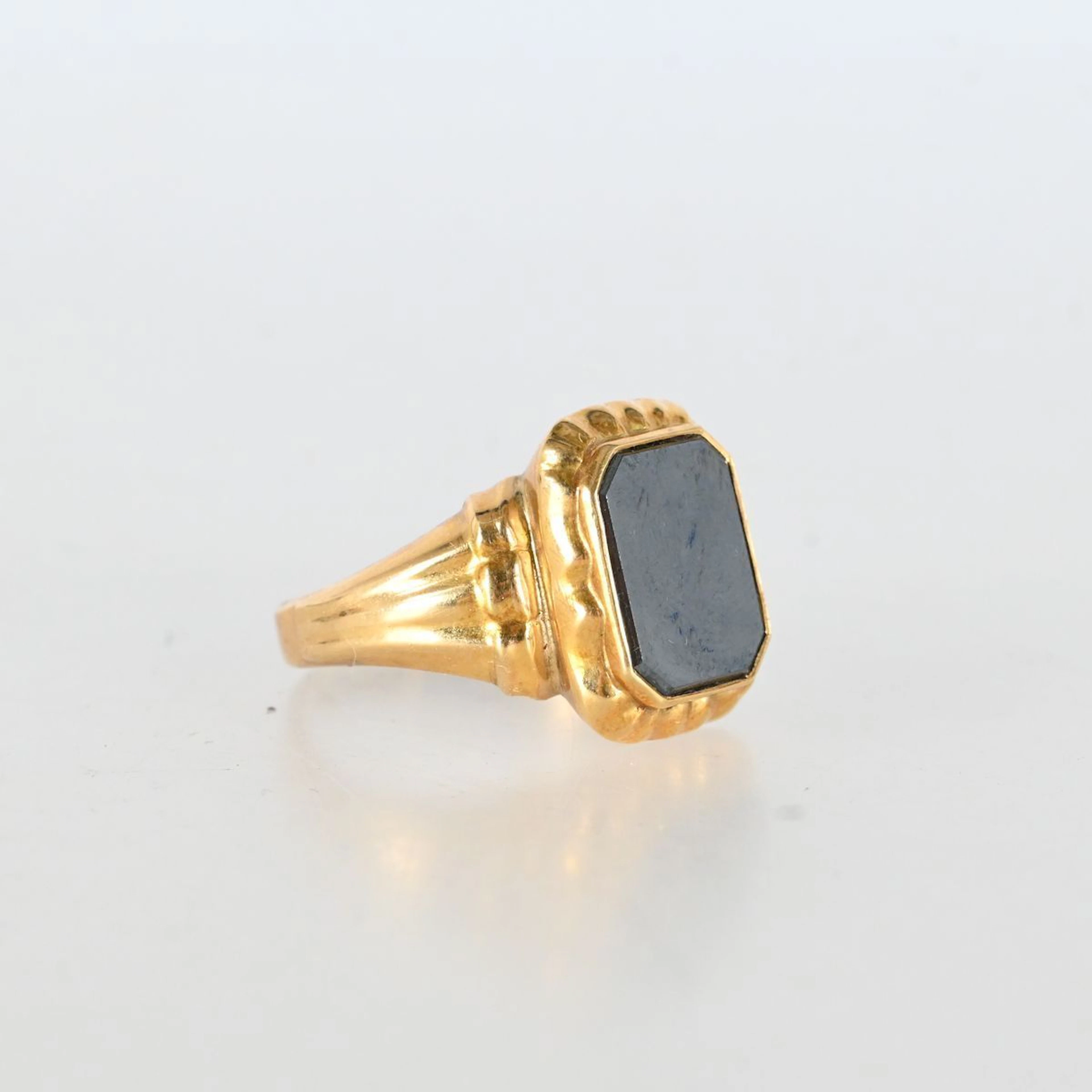 Klackring med sten, 18K Guld och onyx