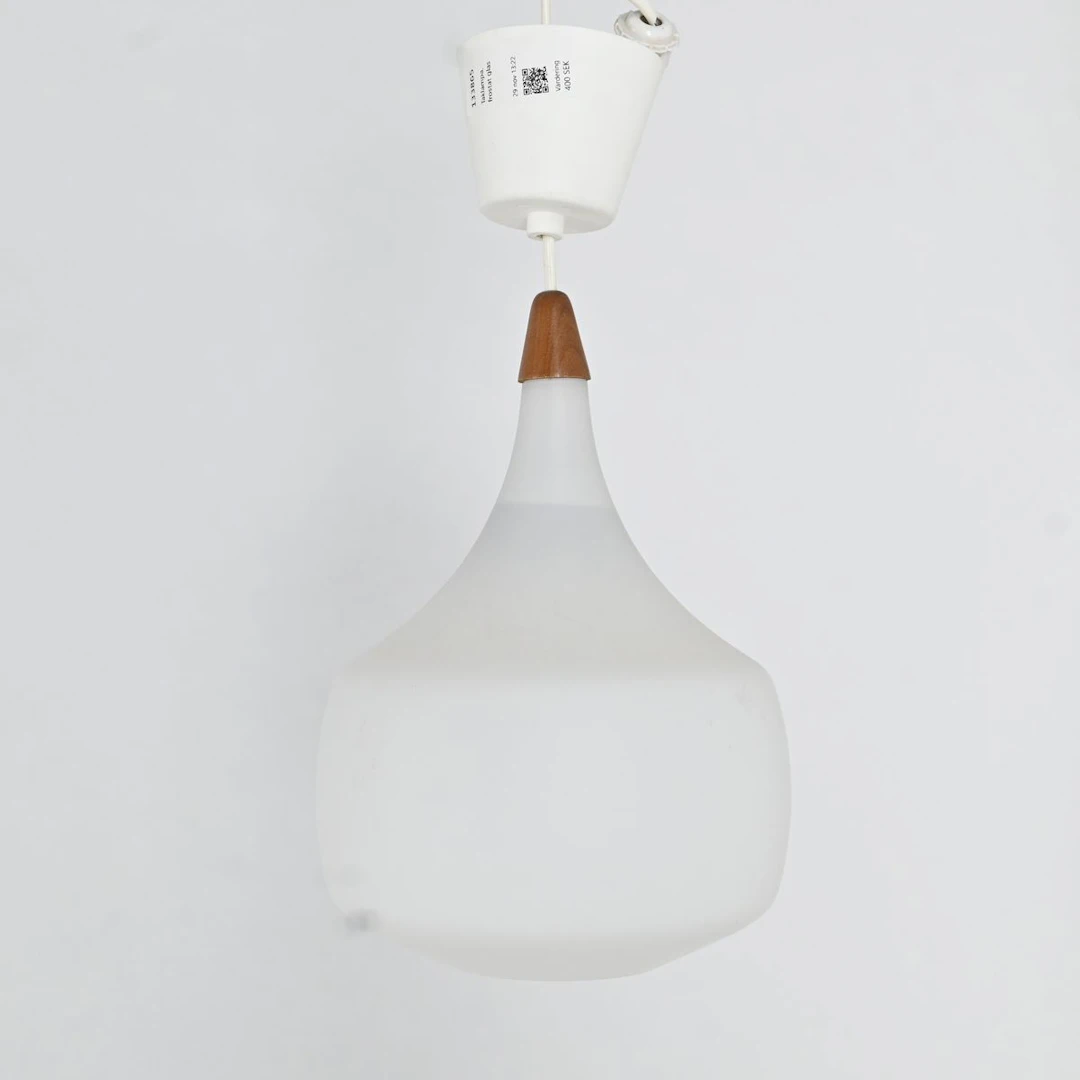 Taklampa, frostat glas