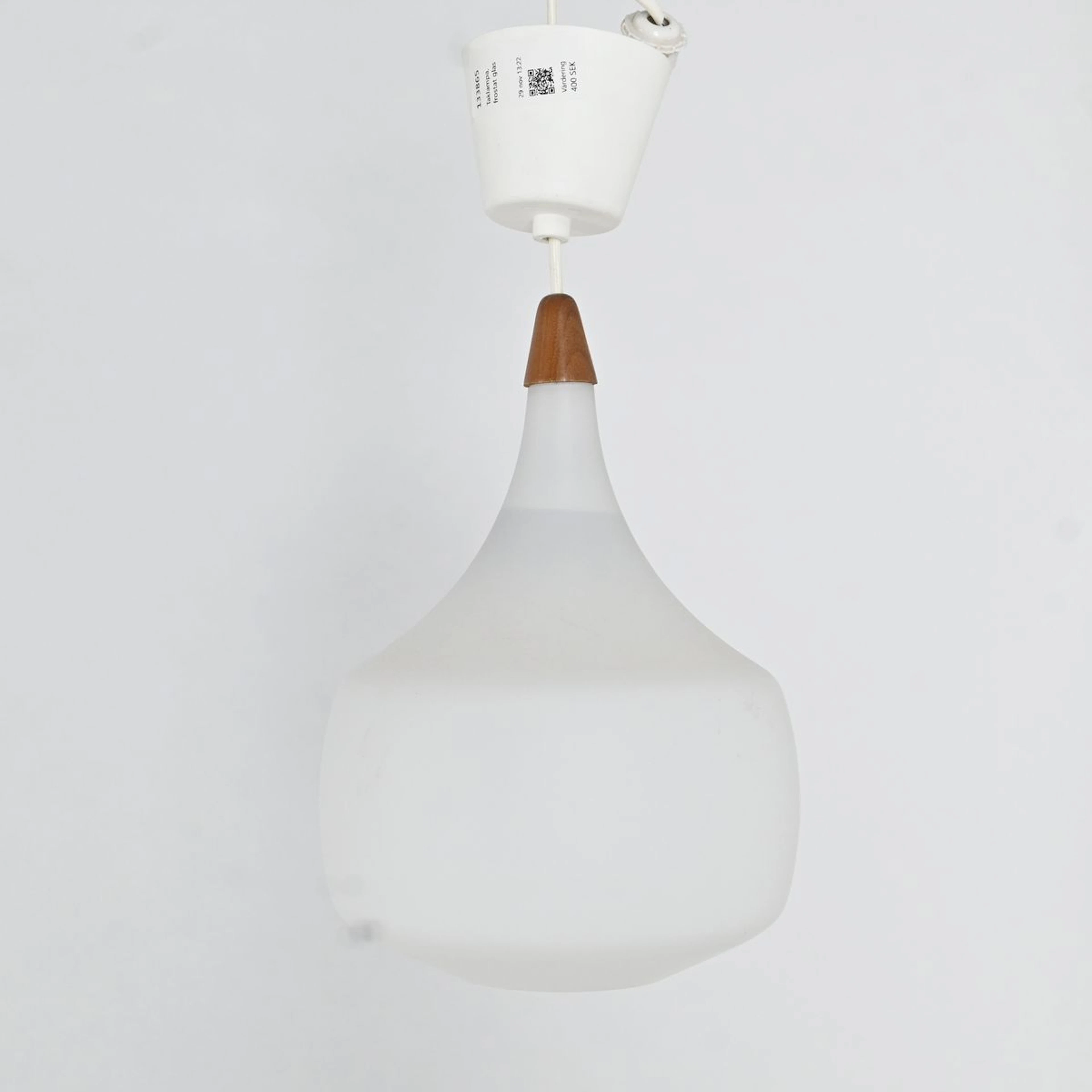 Taklampa, frostat glas