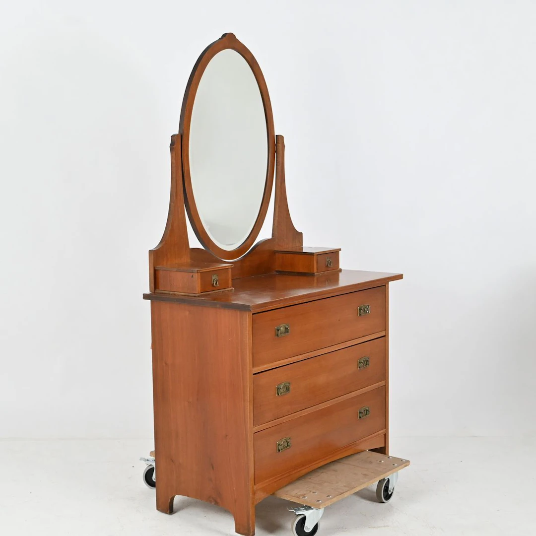 Spegelbyrå, Mahogny, 1900 talets början