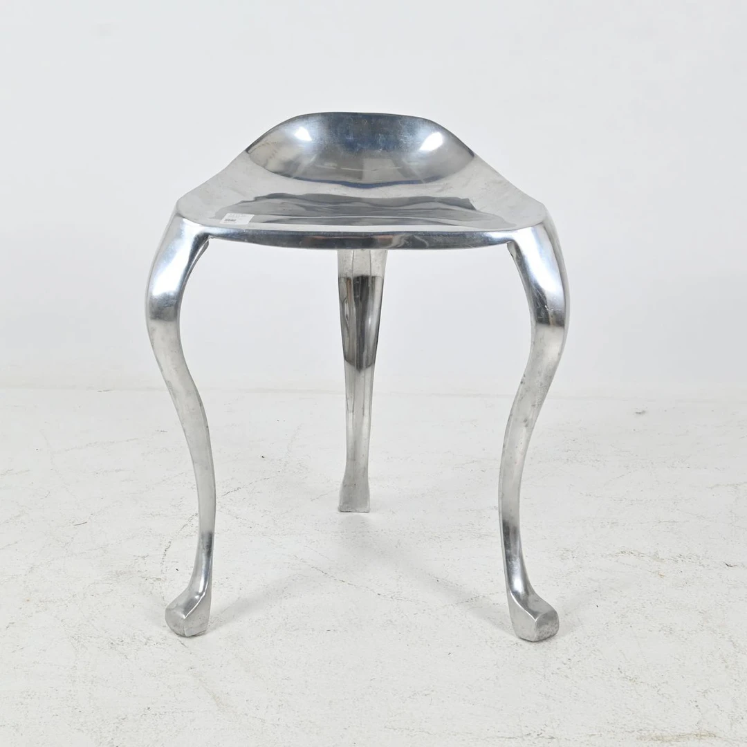Pall, tre ben, aluminium, Interstil