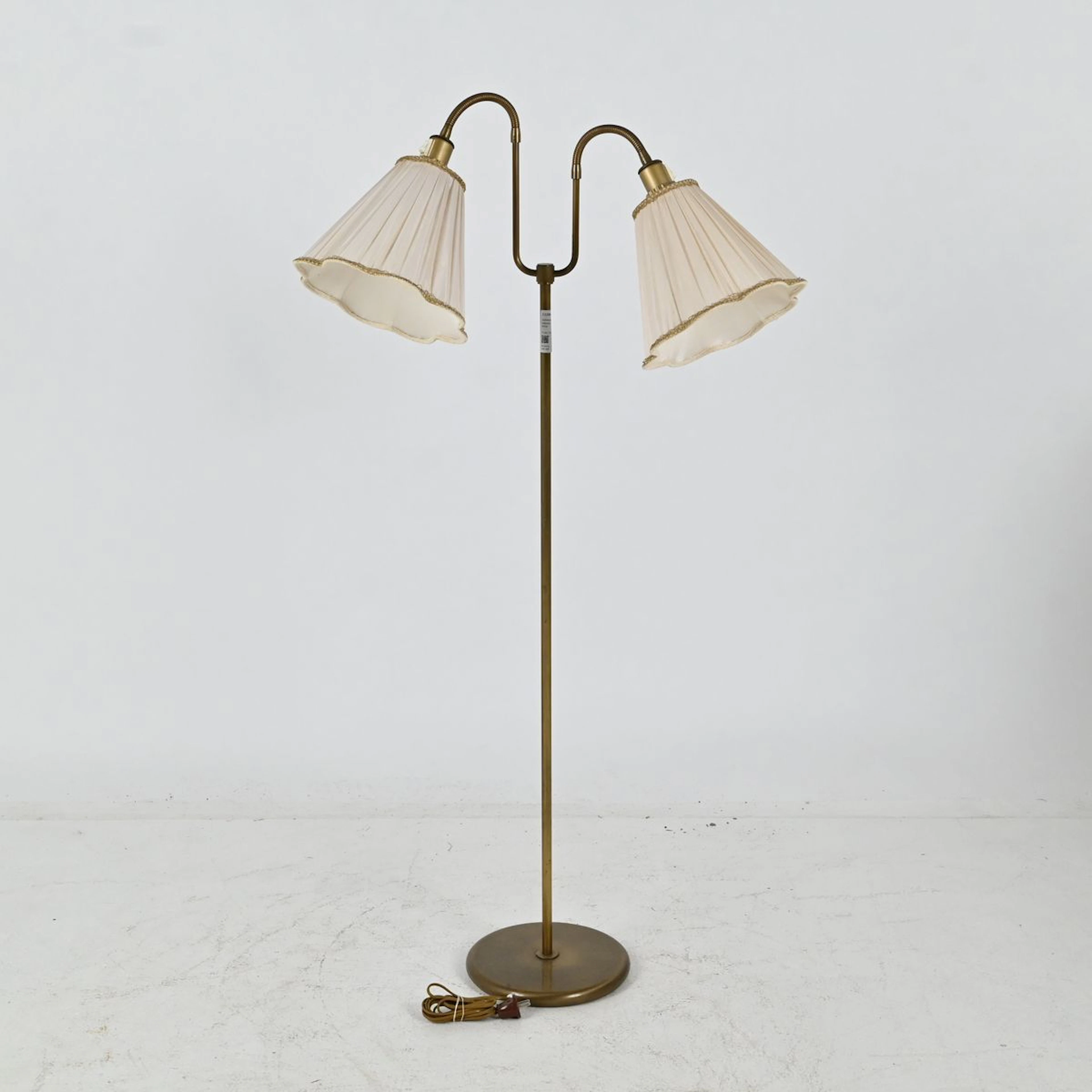 Golvlampa, mässing, 2 armar