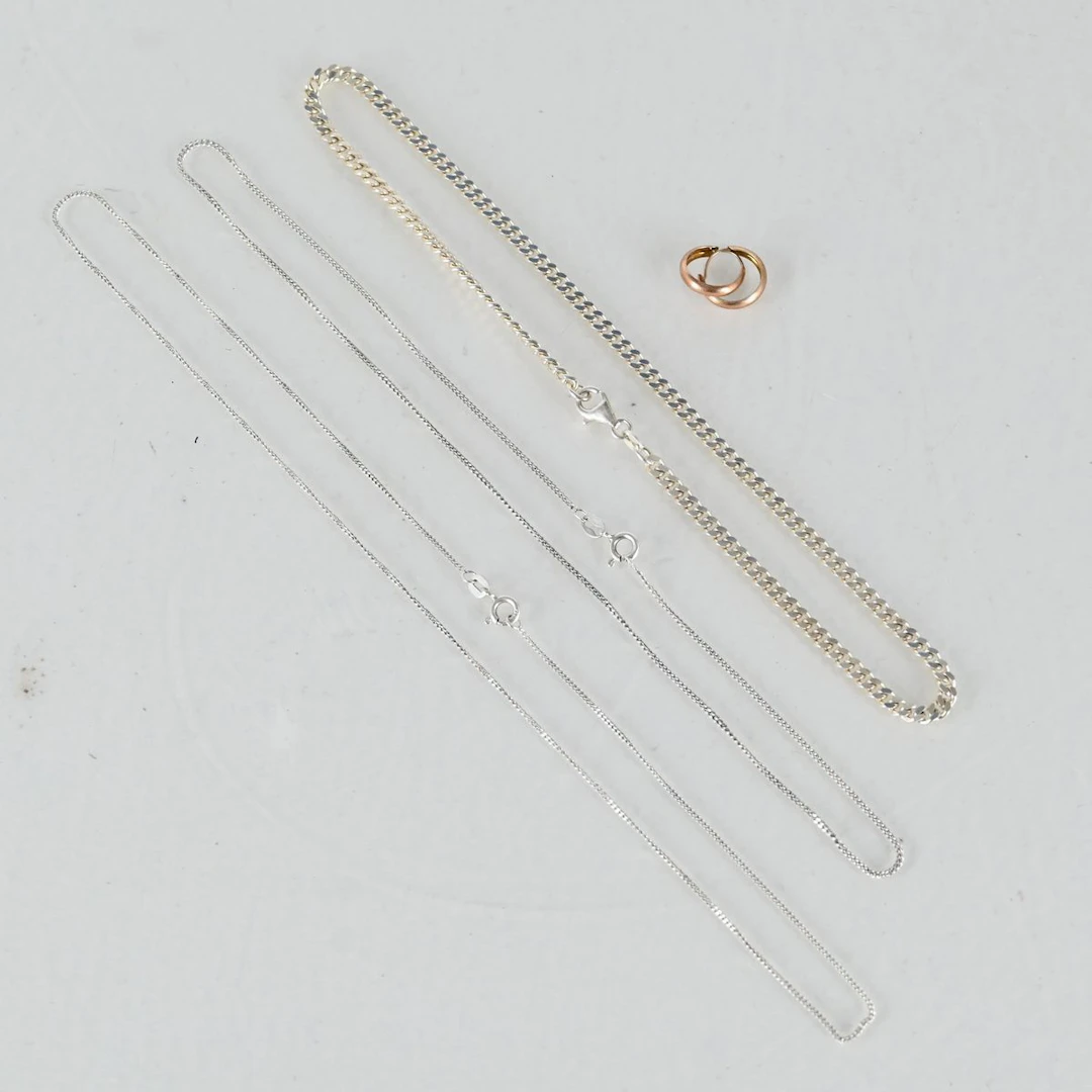 Halsband, 3 st, Sterling Silver samt 1 par örhängen förgyllt silver