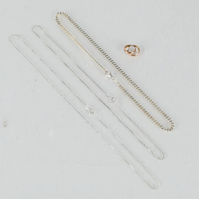 Halsband, 3 st, Sterling Silver samt 1 par örhängen förgyllt silver