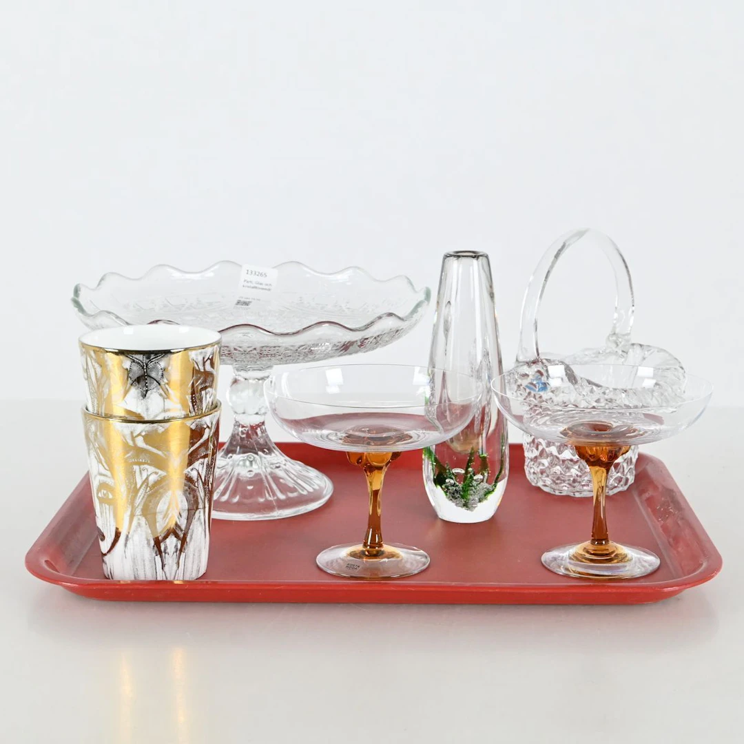 Parti, Glas och kristallföremål