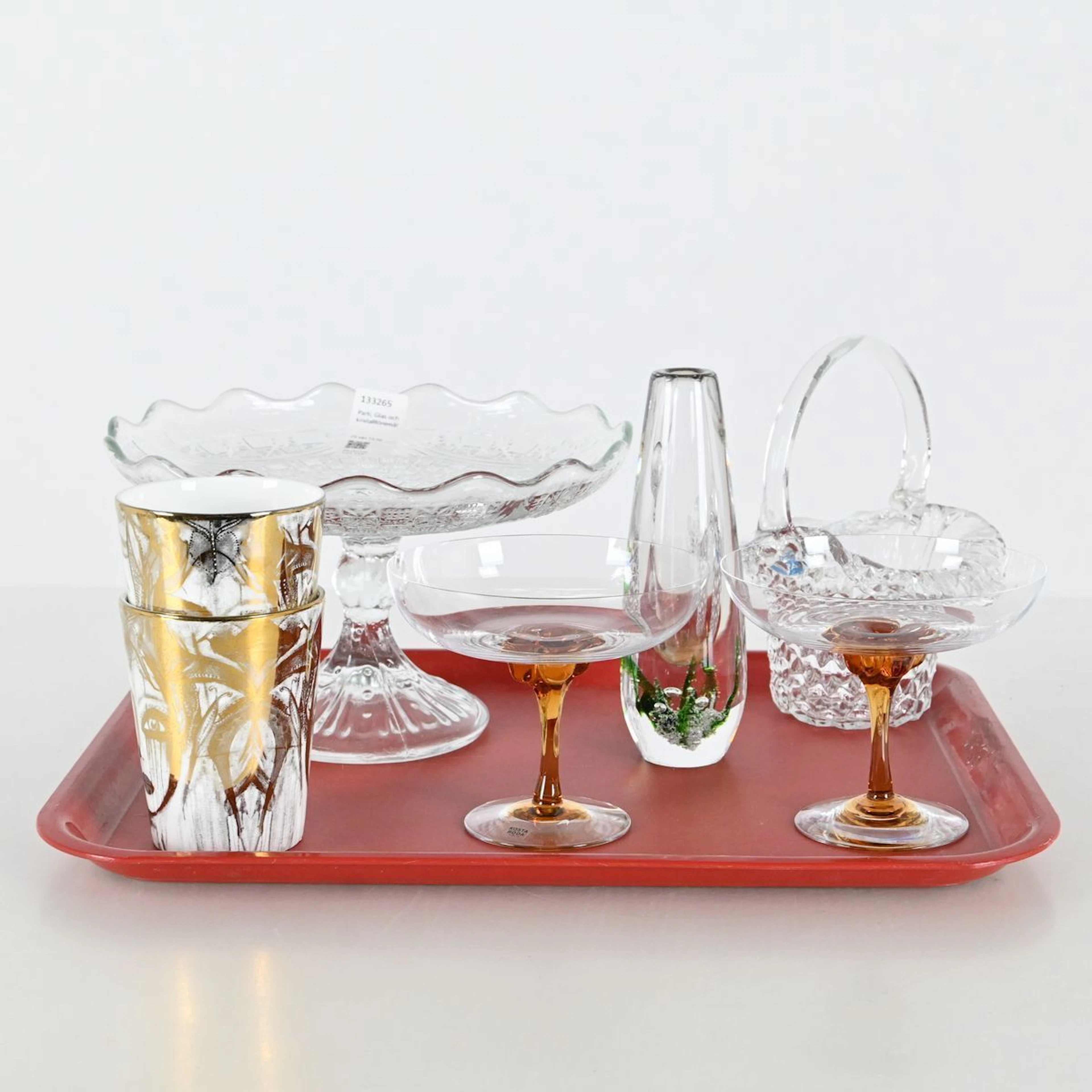 Parti, Glas och kristallföremål