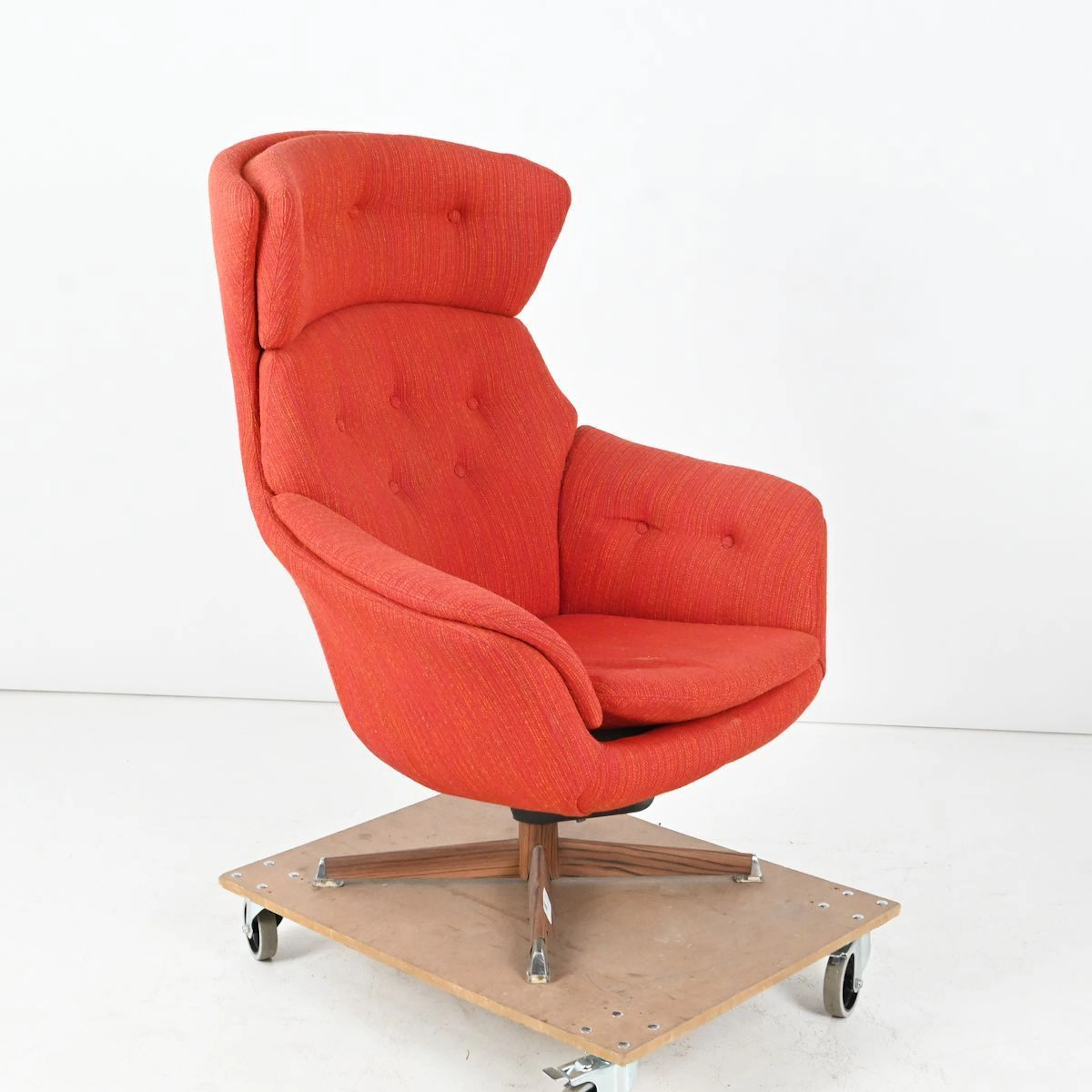 Fåtölj, Röd/Orange tyg, 1960 tal