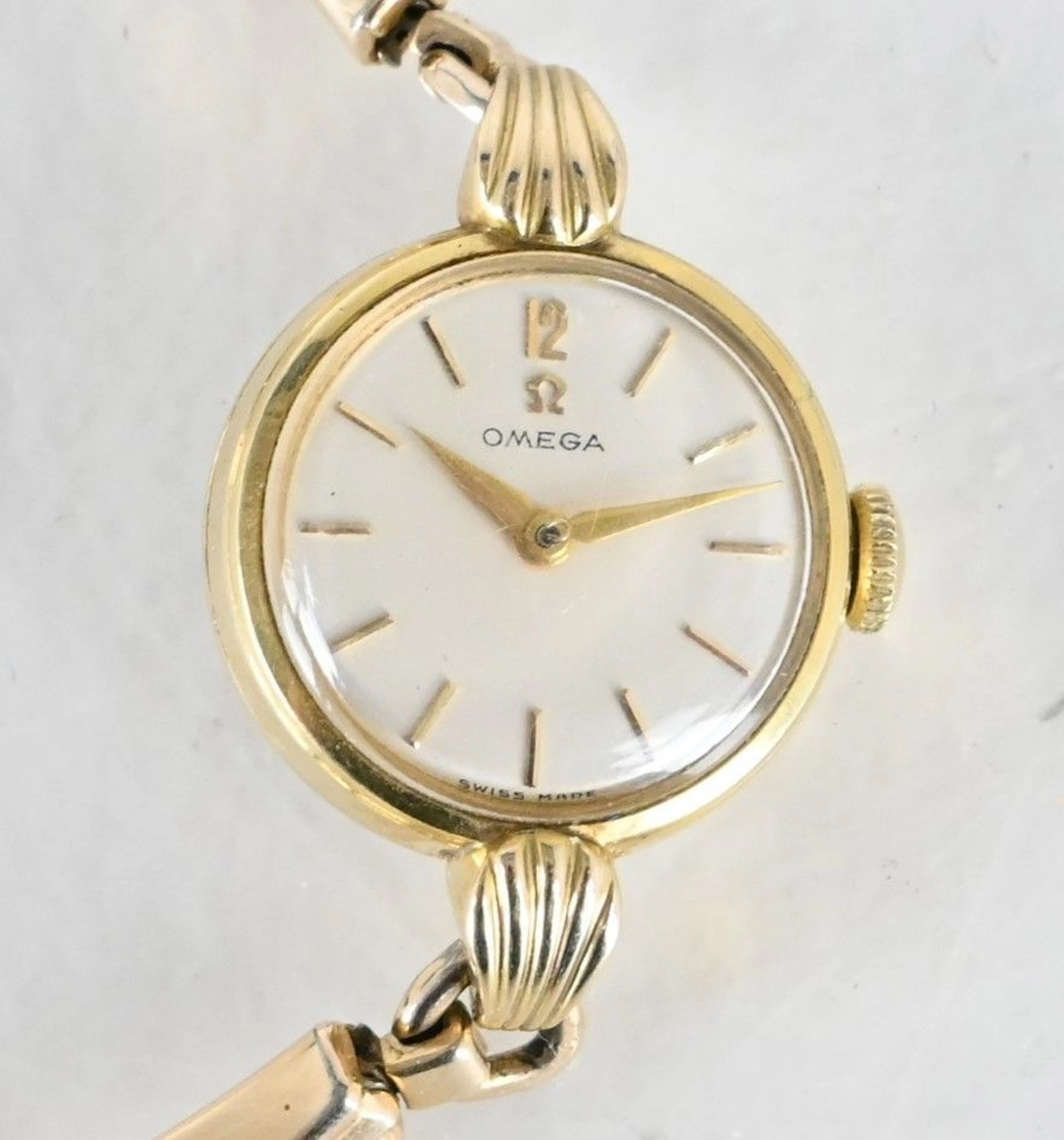 Damur, Omega, 14K Guld