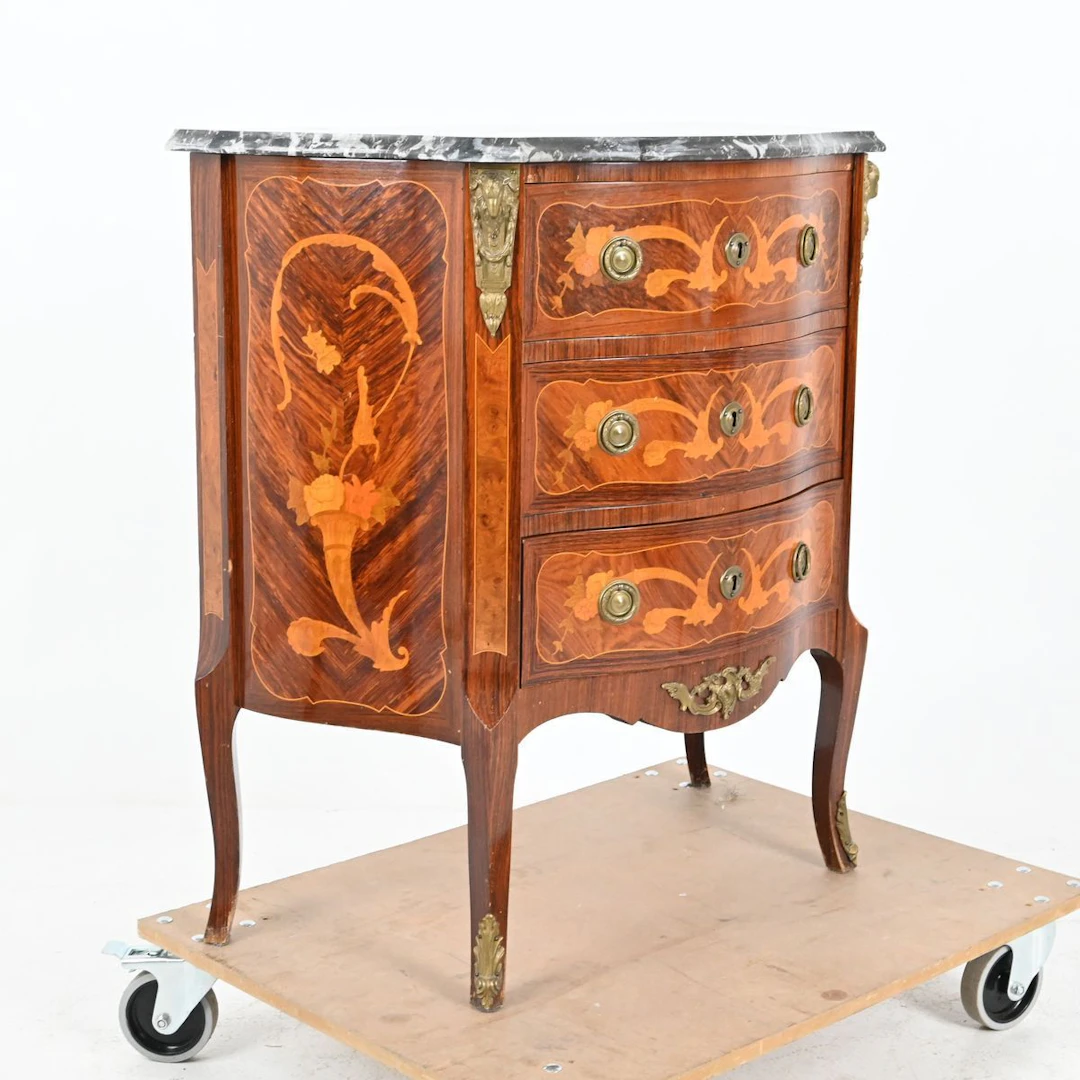 Stilbyrå med marmorskiva, Mahogny med intarsia