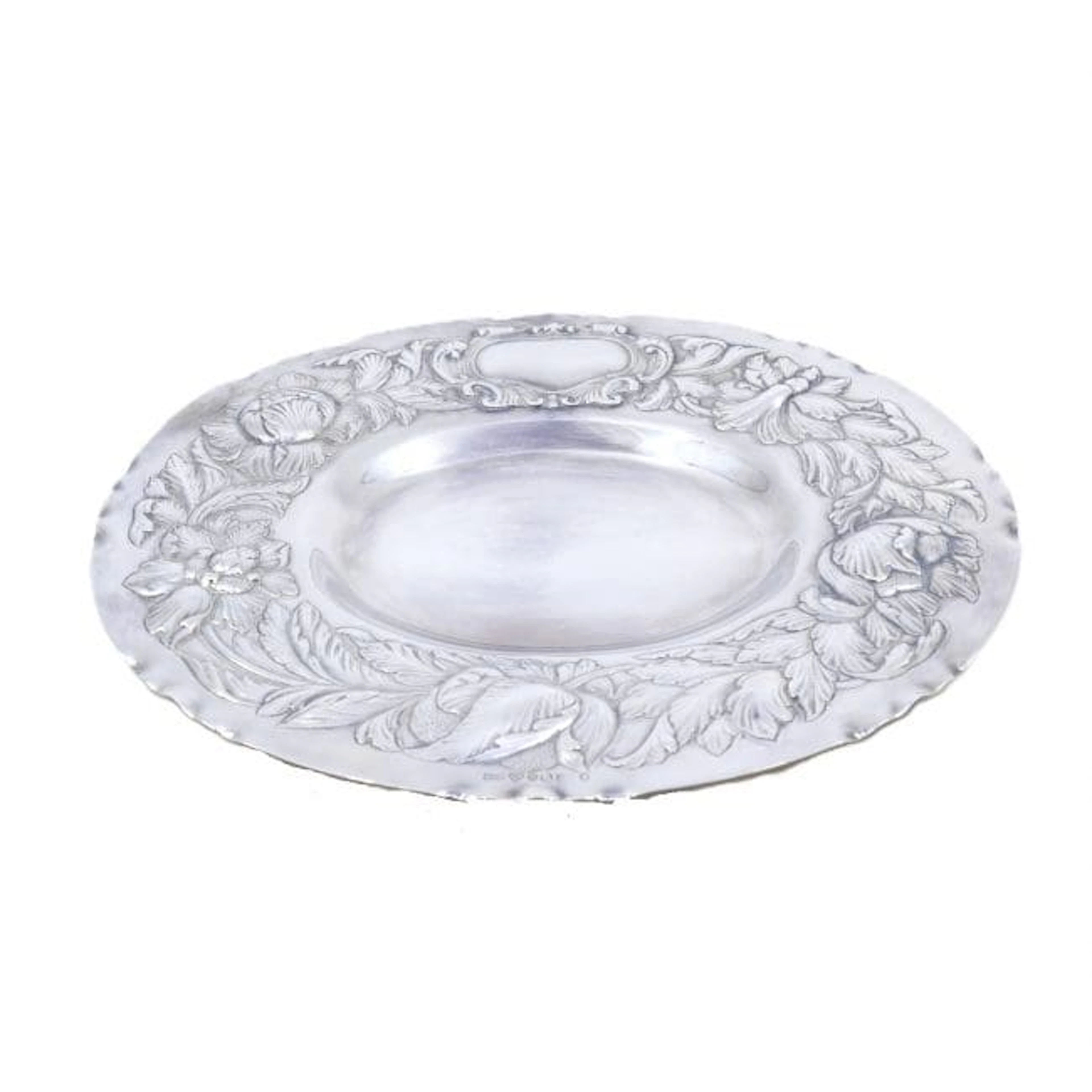 Silverfat med blomdekor 31x27cm 358,8g från GAB Stockholm år 1951